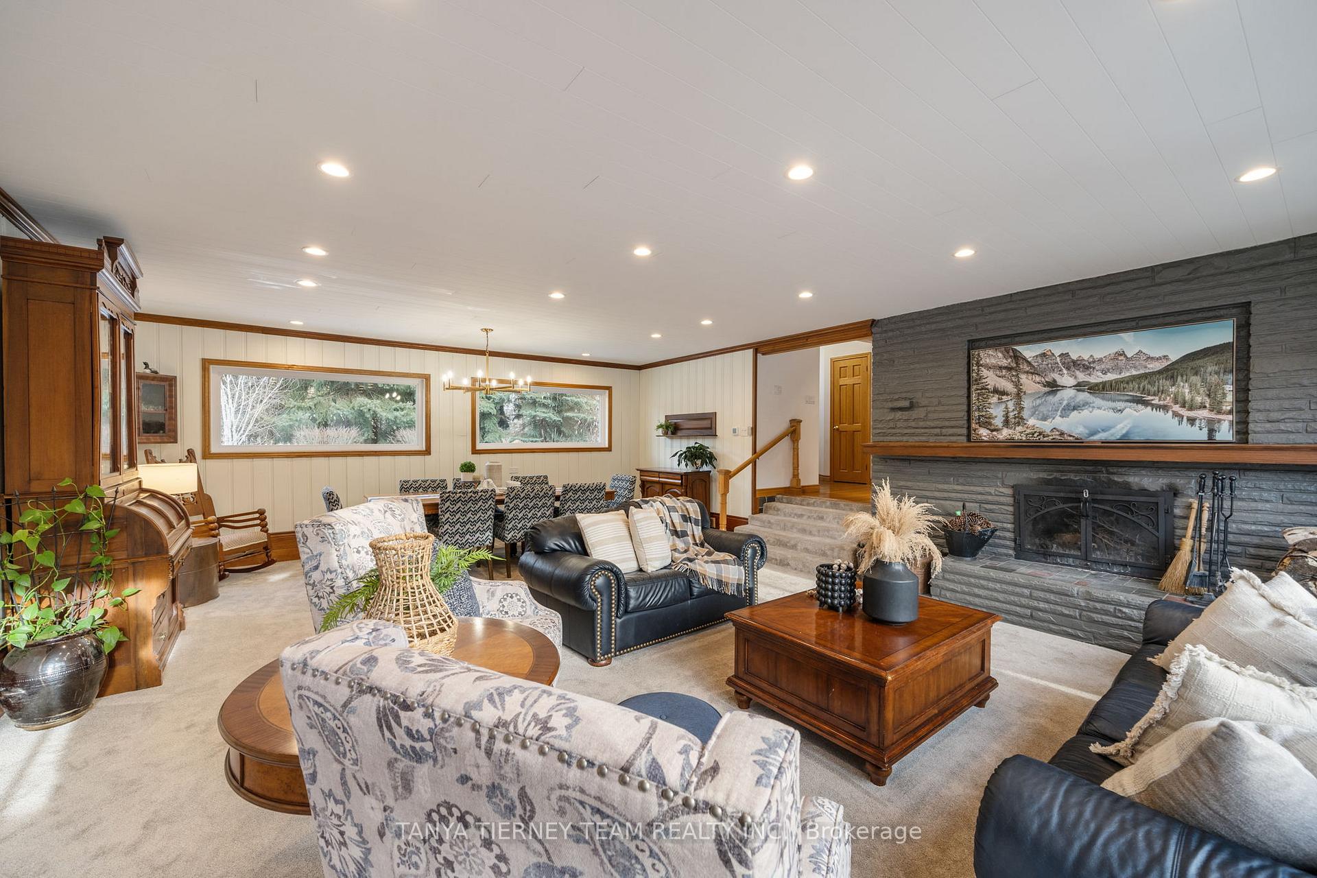 Photo 19 of 3680 Anderson Street, Whitby, Pringle Creek — HOMEH
