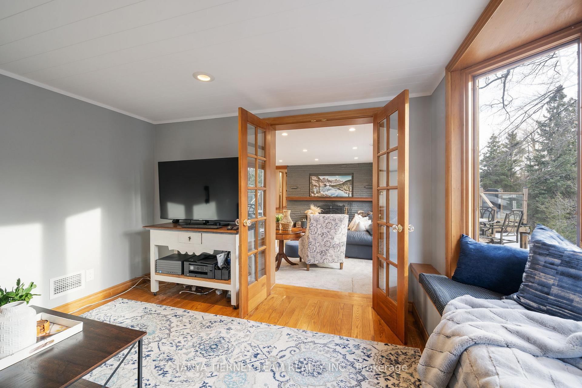 Photo 12 of 3680 Anderson Street, Whitby, Pringle Creek — HOMEH