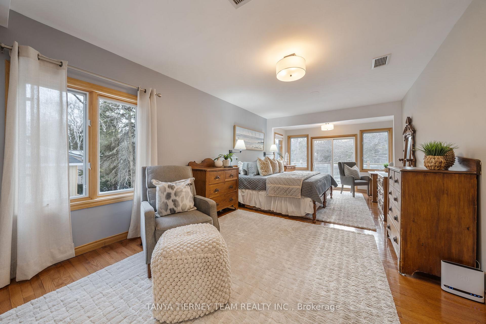 Photo 17 of 3680 Anderson Street, Whitby, Pringle Creek — HOMEH