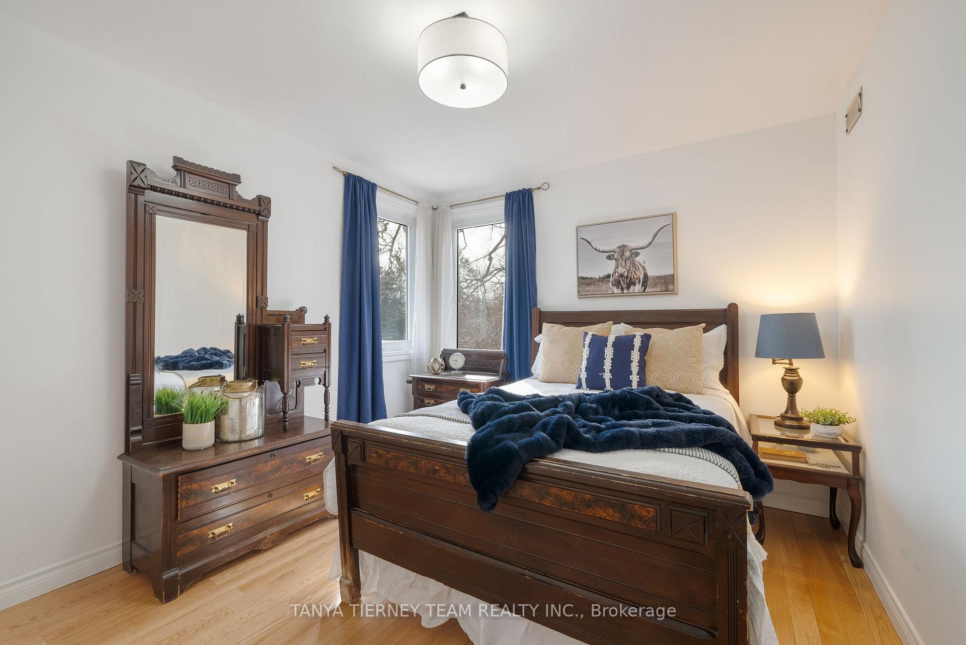 Photo 25 of 3680 Anderson Street, Whitby, Pringle Creek — HOMEH