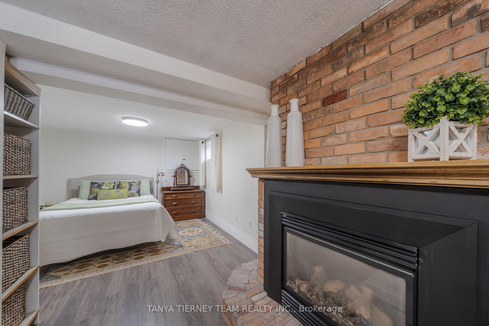 Photo 26 of 3680 Anderson Street, Whitby, Pringle Creek — HOMEH