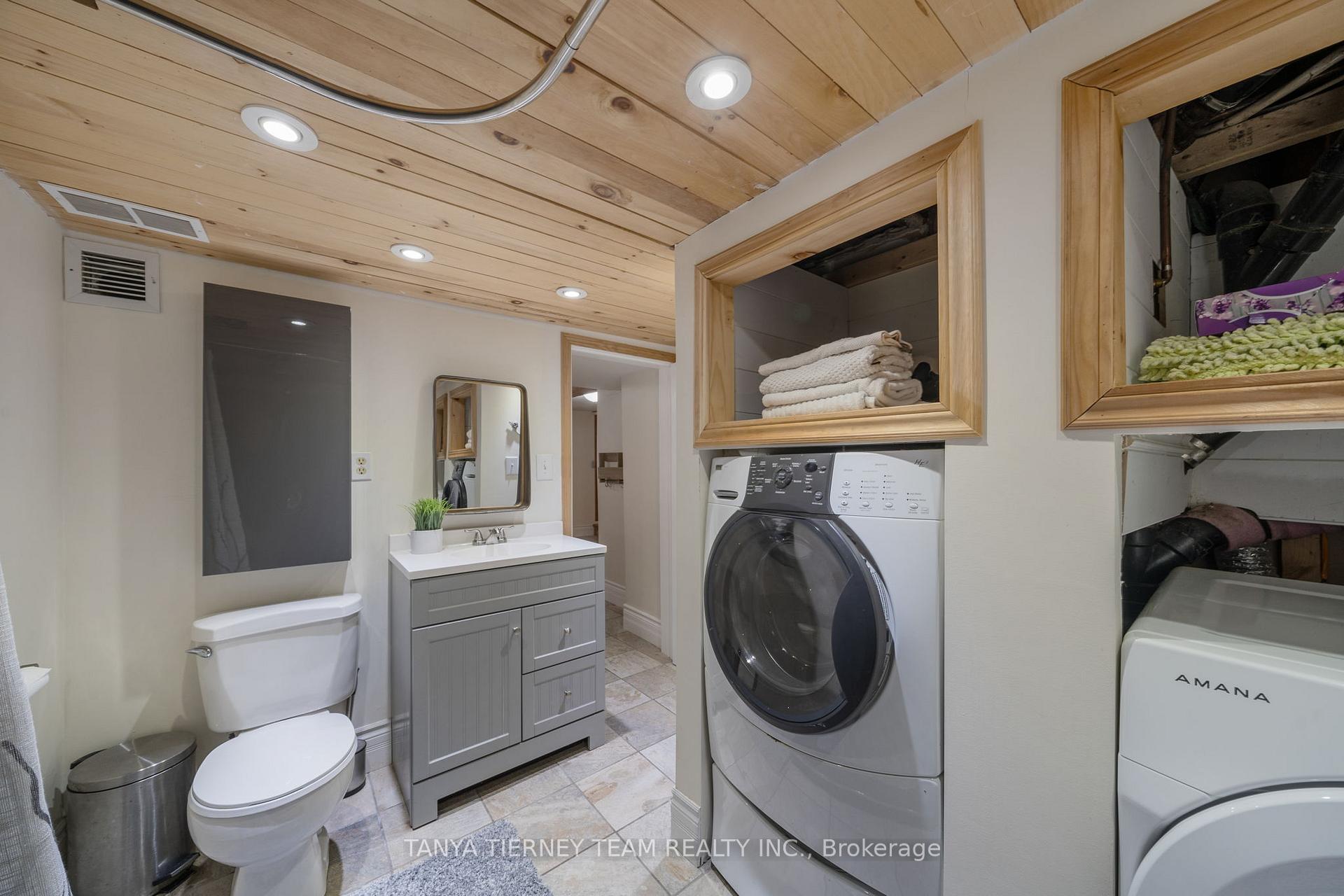 Photo 37 of 3680 Anderson Street, Whitby, Pringle Creek — HOMEH