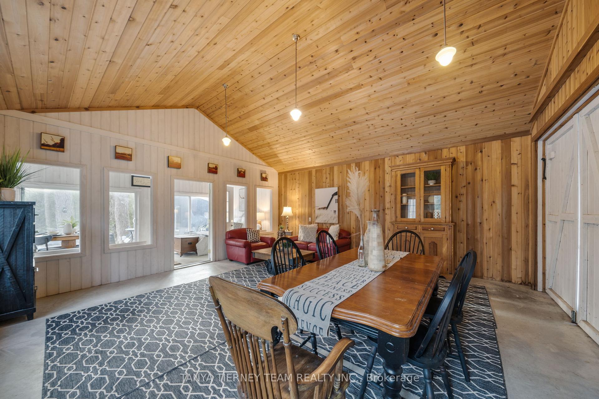 Photo 34 of 3680 Anderson Street, Whitby, Pringle Creek — HOMEH