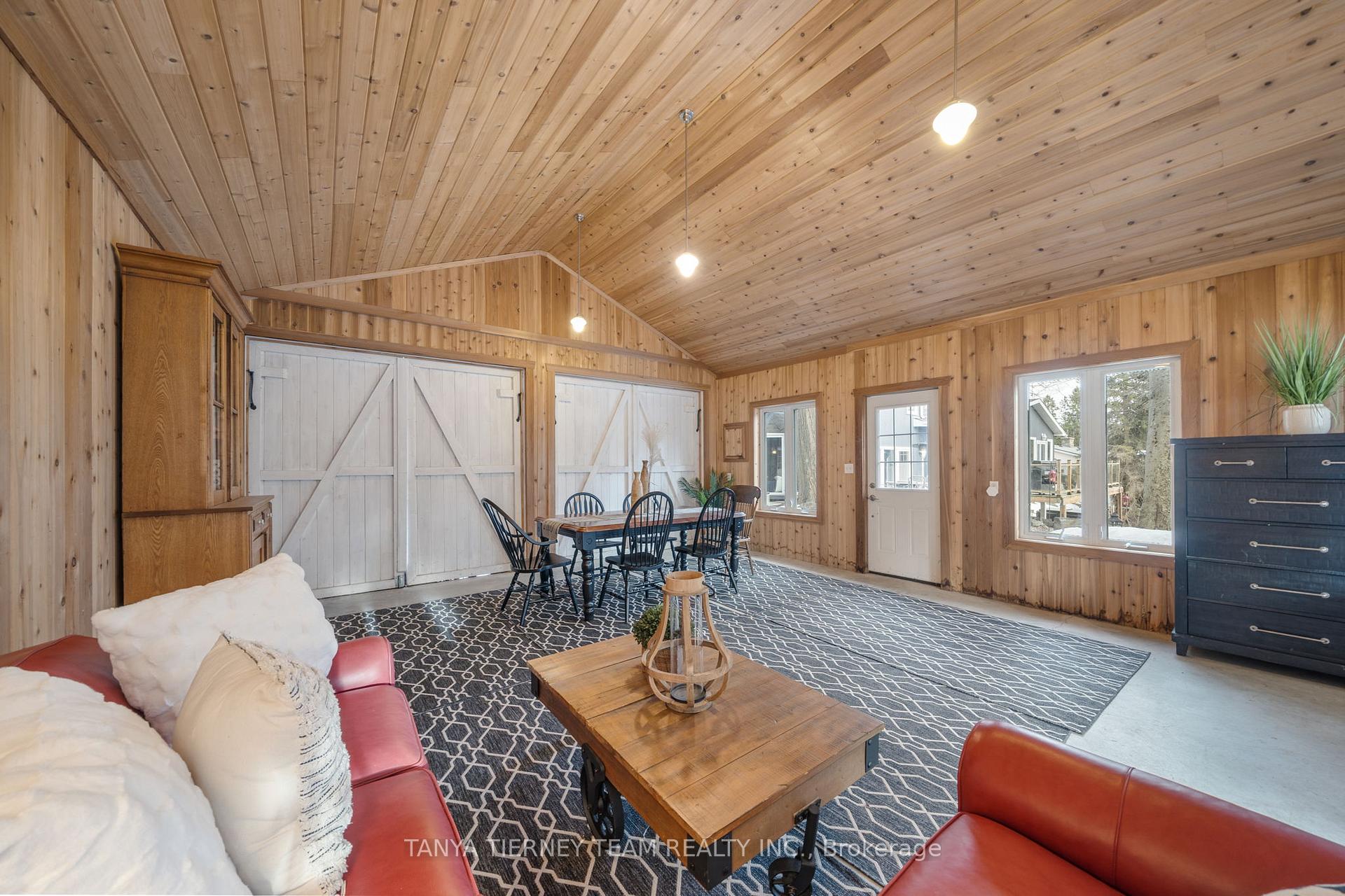 Photo 41 of 3680 Anderson Street, Whitby, Pringle Creek — HOMEH