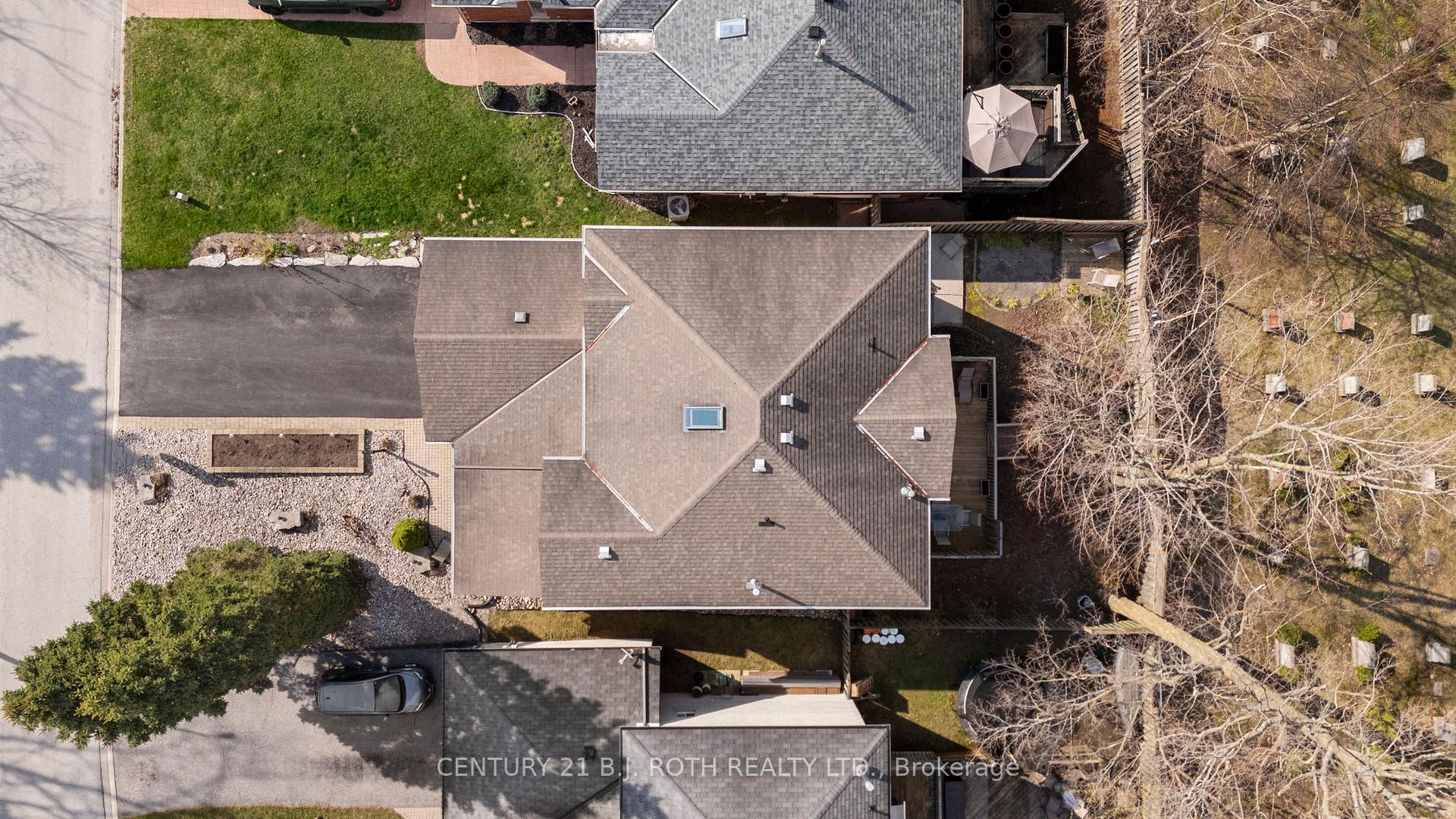 Photo 50 of 18 Irwin Drive, Barrie, Northwest — HOMEH