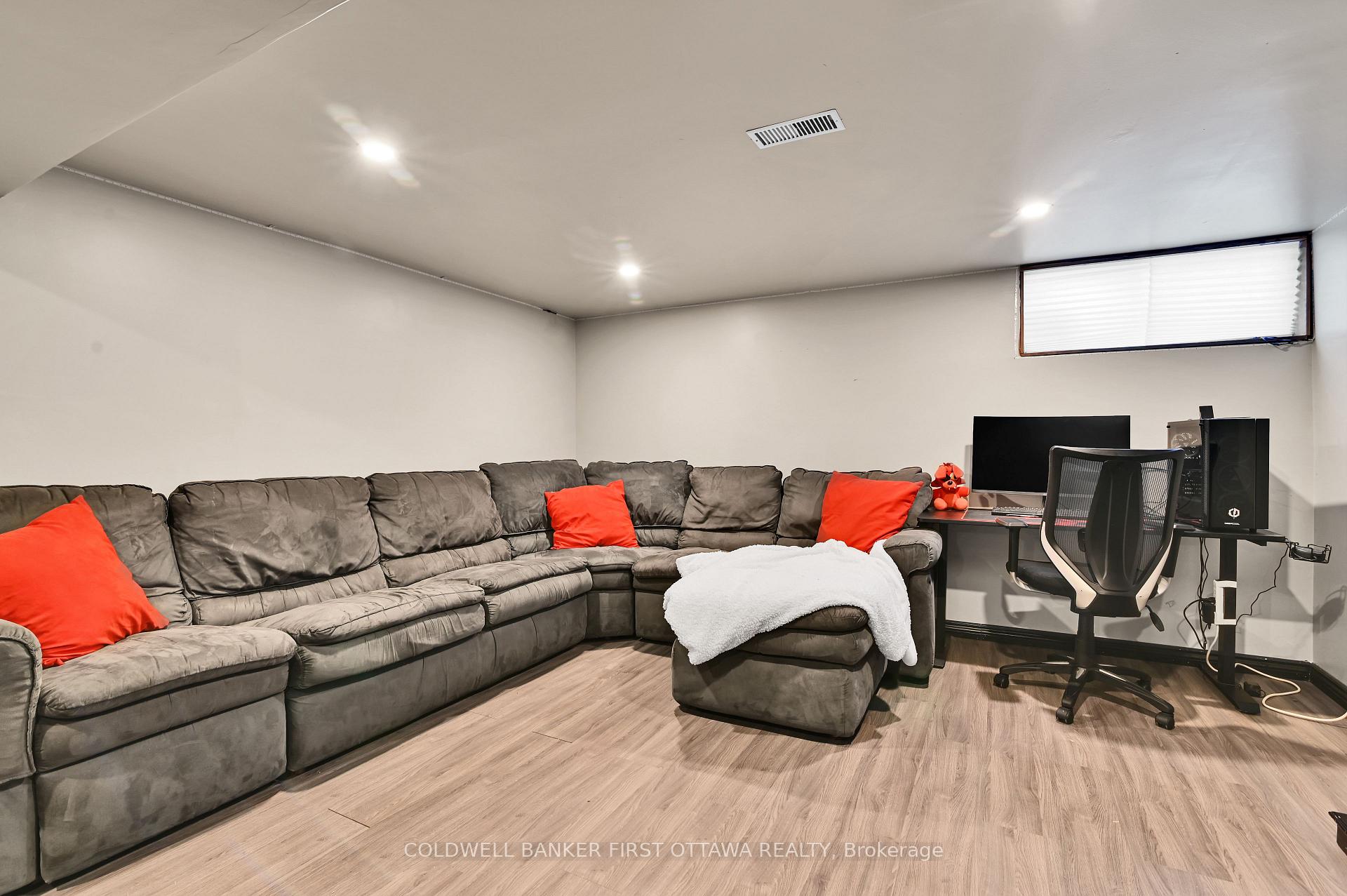 Photo 19 of 109 Whalings Circle, Ottawa, Stittsville (Central) — HOMEH