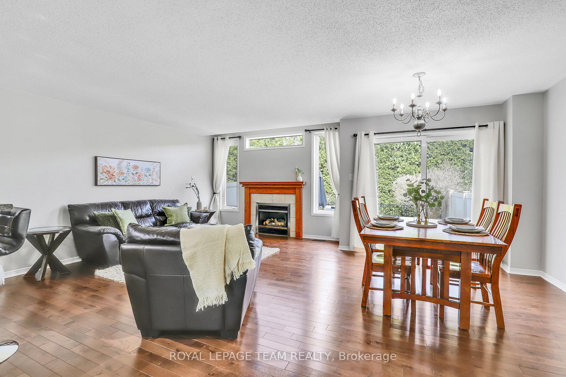 Photo 5 of 25 Abaca Way, Ottawa, Stittsville (North) — HOMEH