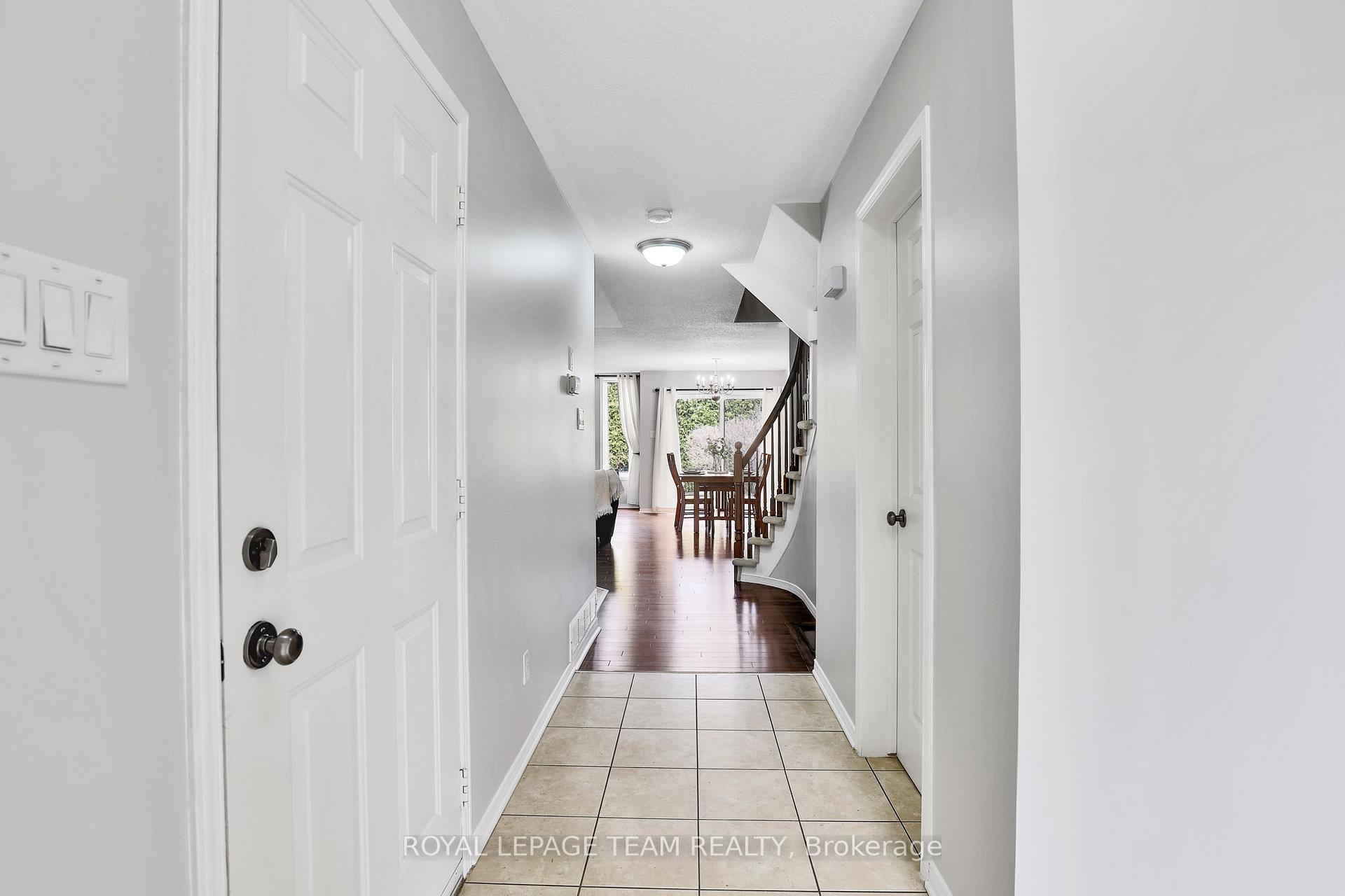 Photo 4 of 25 Abaca Way, Ottawa, Stittsville (North) — HOMEH