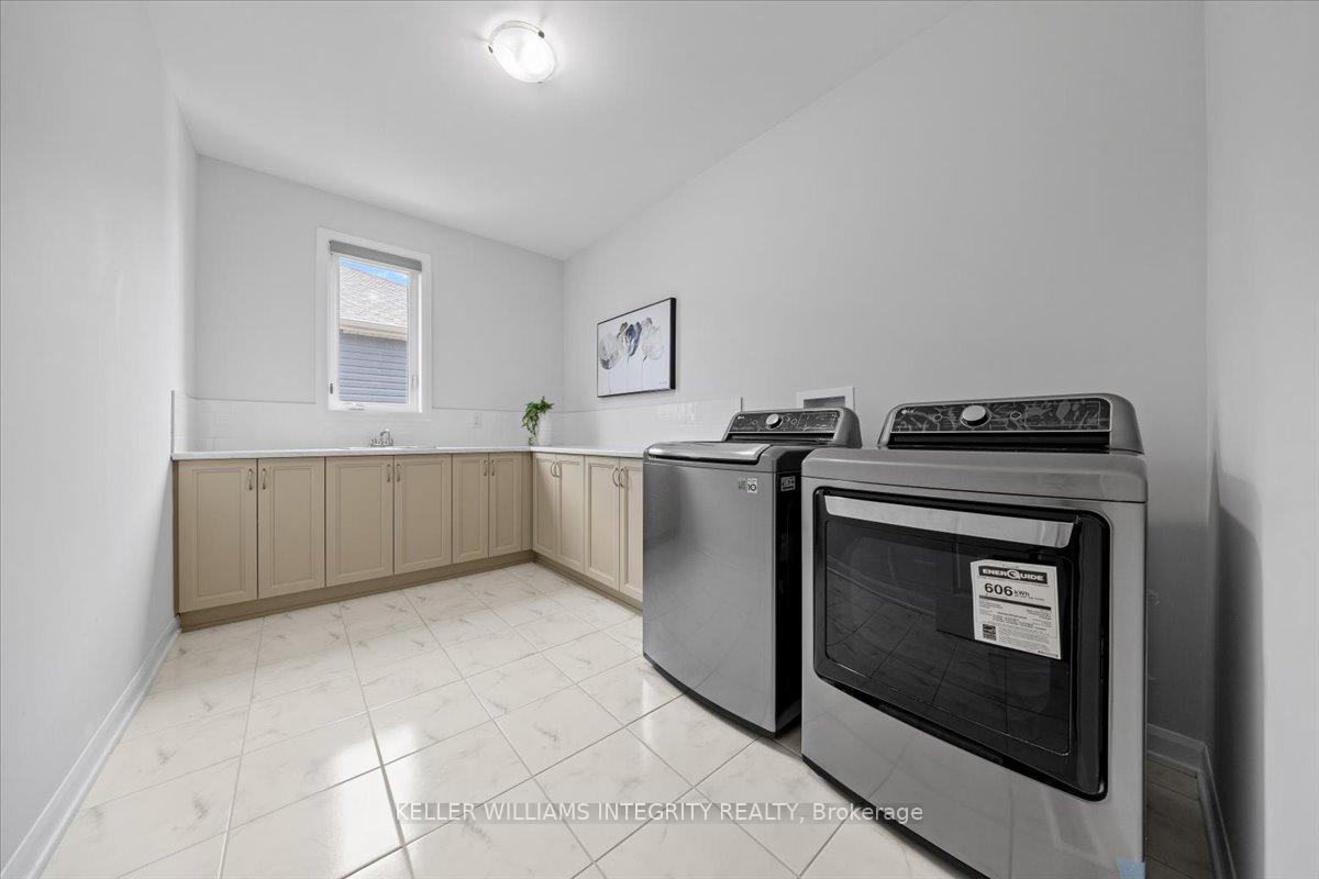 Photo 33 of 69 Ascari Road, Ottawa, Mahogany Community — HOMEH