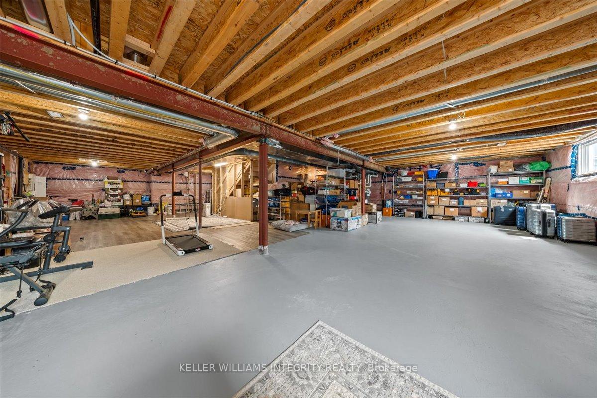 Photo 35 of 69 Ascari Road, Ottawa, Mahogany Community — HOMEH