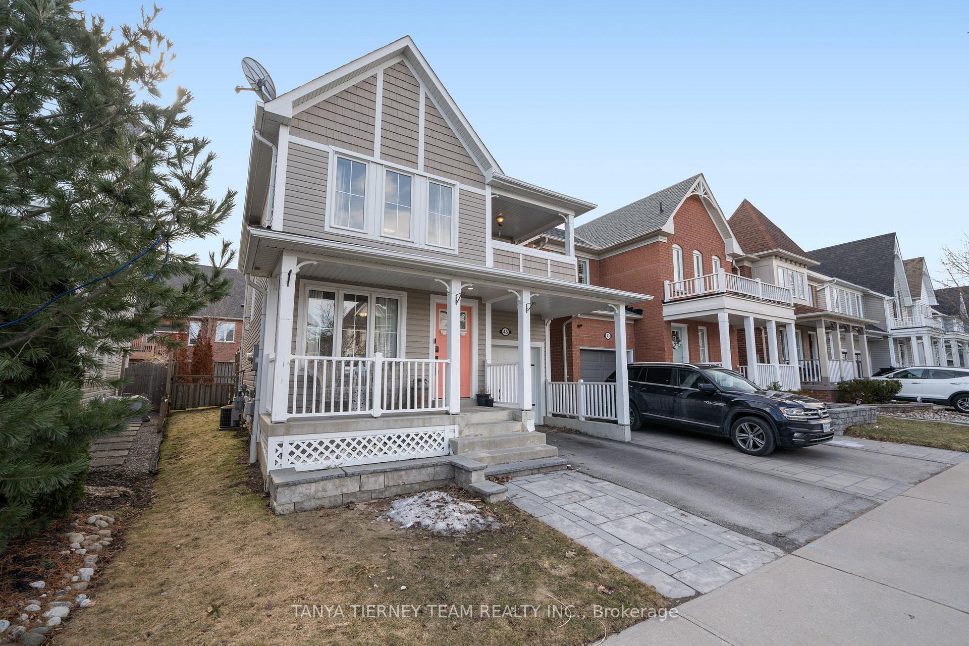 Photo 2 of 45 Eastgate Circle, Whitby, Brooklin — HOMEH