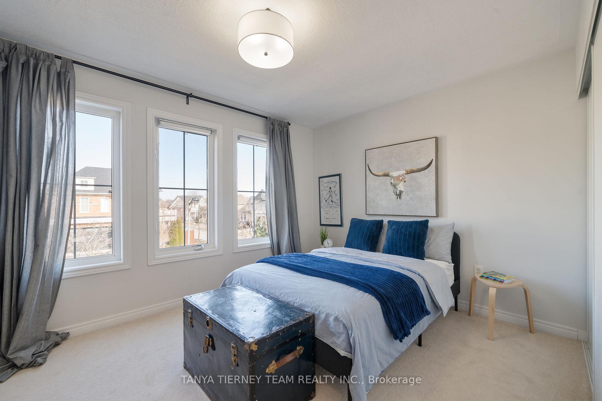 Photo 28 of 45 Eastgate Circle, Whitby, Brooklin — HOMEH