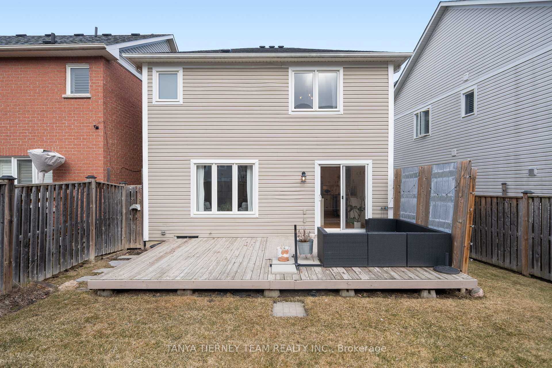 Photo 36 of 45 Eastgate Circle, Whitby, Brooklin — HOMEH