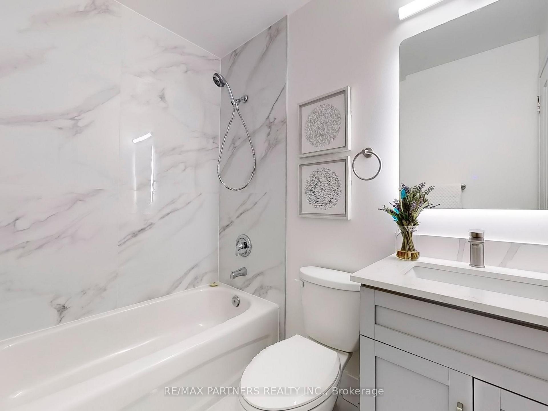 Photo 24 of 190 Bur Oak Avenue, Markham, Berczy — HOMEH