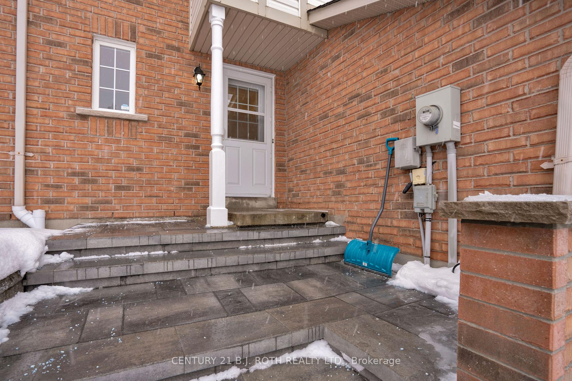 Photo 10 of 34 Gadwall Avenue, Barrie, Painswick South — HOMEH