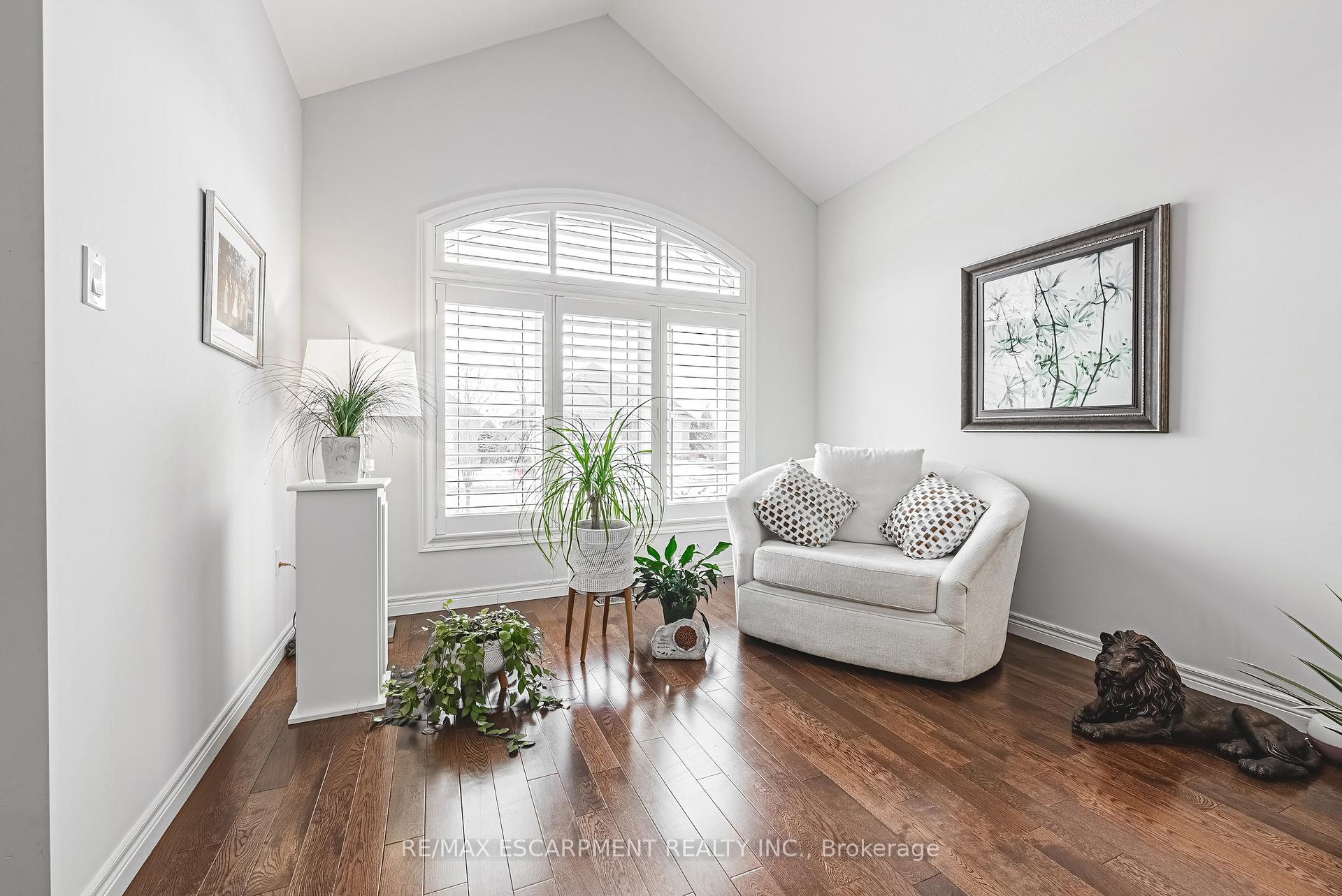 Photo 3 of 40 Greti Drive, Hamilton, Rural Glanbrook — HOMEH