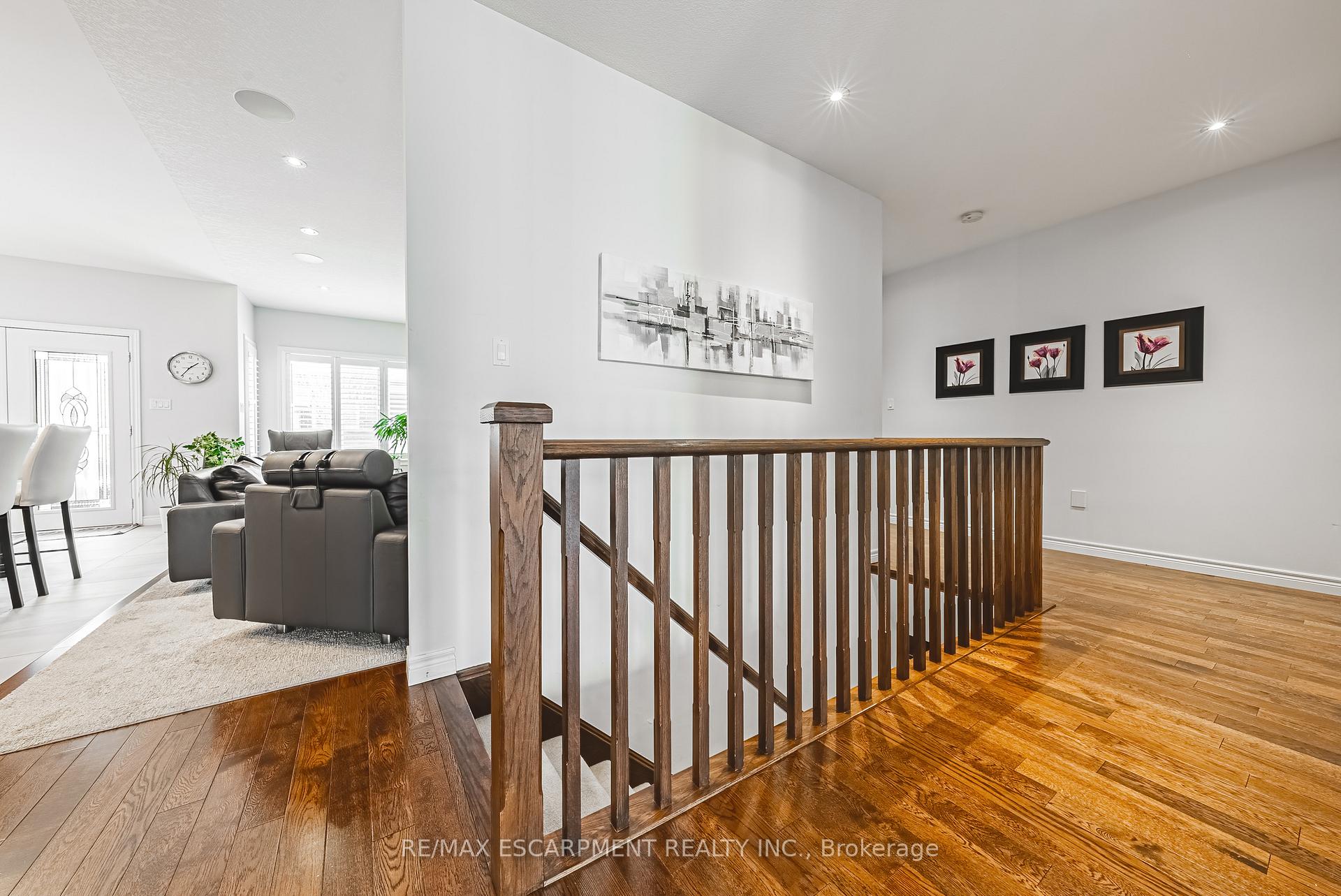 Photo 9 of 40 Greti Drive, Hamilton, Rural Glanbrook — HOMEH