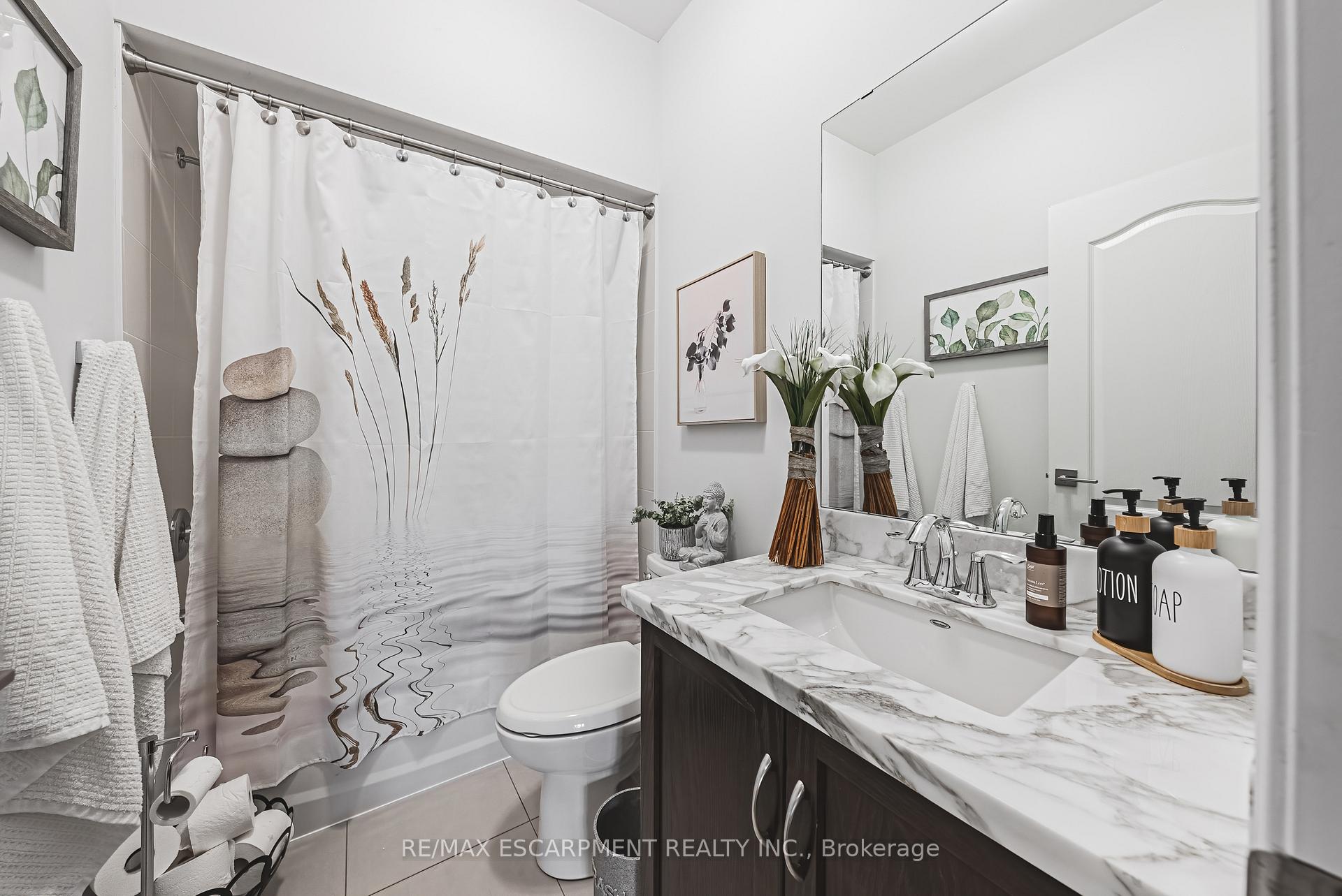Photo 14 of 40 Greti Drive, Hamilton, Rural Glanbrook — HOMEH
