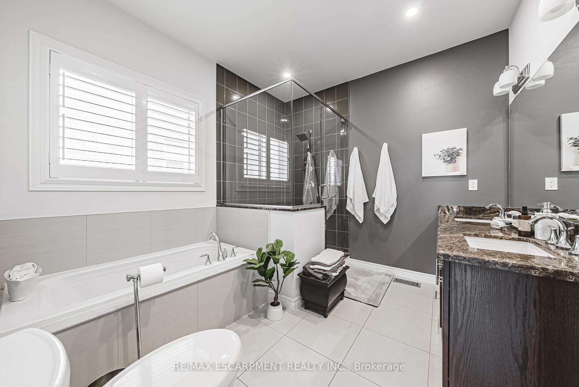 Photo 16 of 40 Greti Drive, Hamilton, Rural Glanbrook — HOMEH