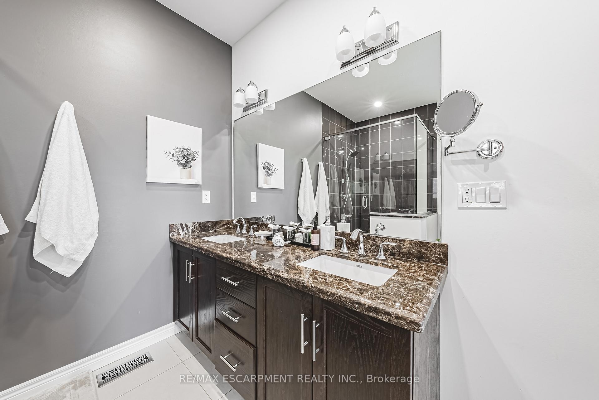 Photo 22 of 40 Greti Drive, Hamilton, Rural Glanbrook — HOMEH