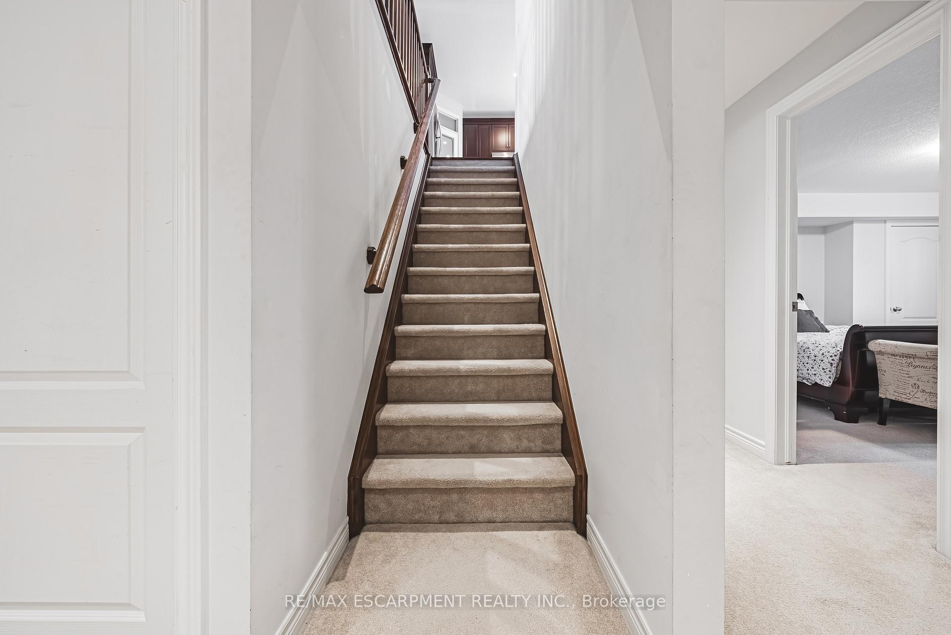 Photo 12 of 40 Greti Drive, Hamilton, Rural Glanbrook — HOMEH