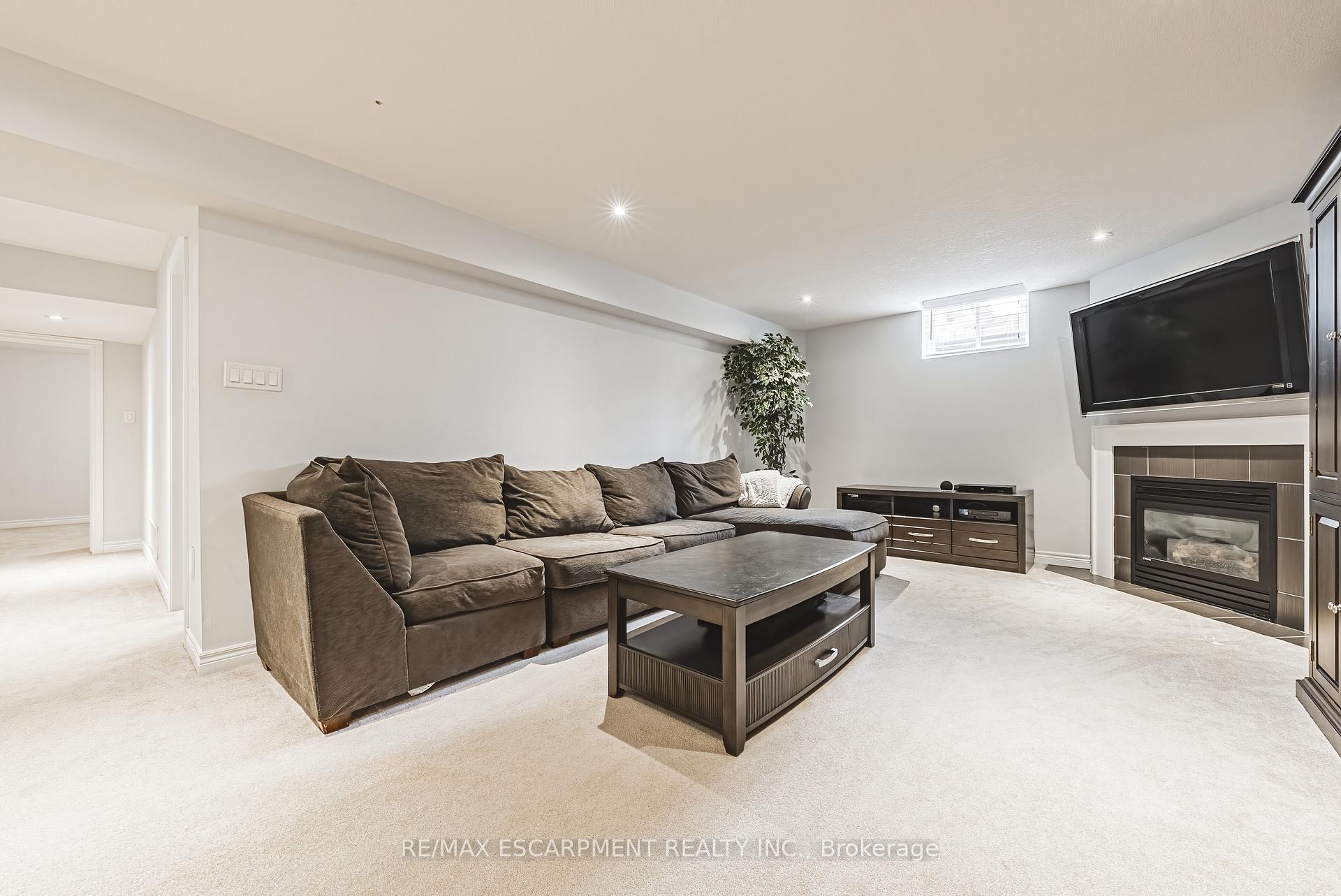 Photo 26 of 40 Greti Drive, Hamilton, Rural Glanbrook — HOMEH