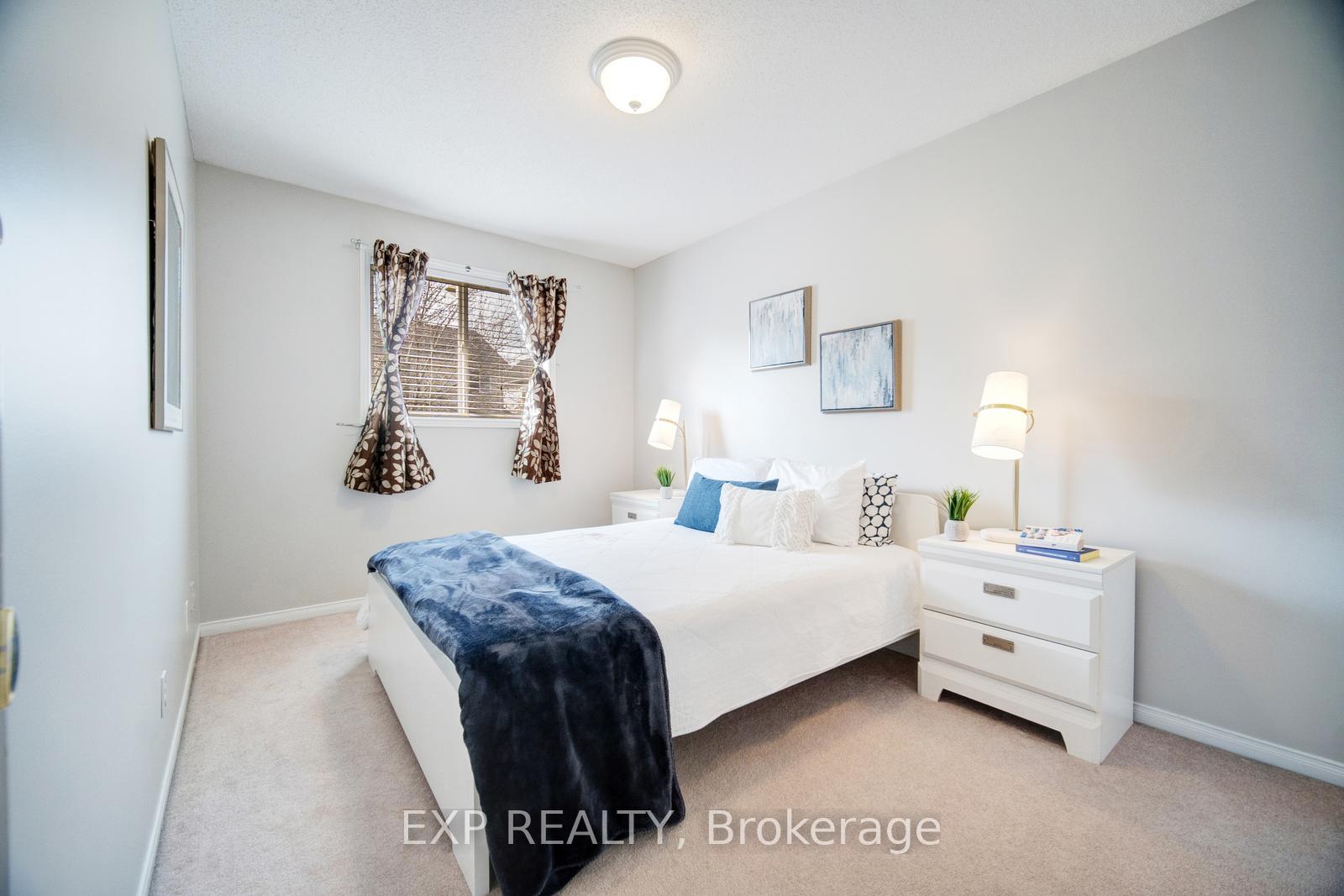 Photo 16 of 179 Henhoeffer Crescent, Kitchener, Larentian West — HOMEH