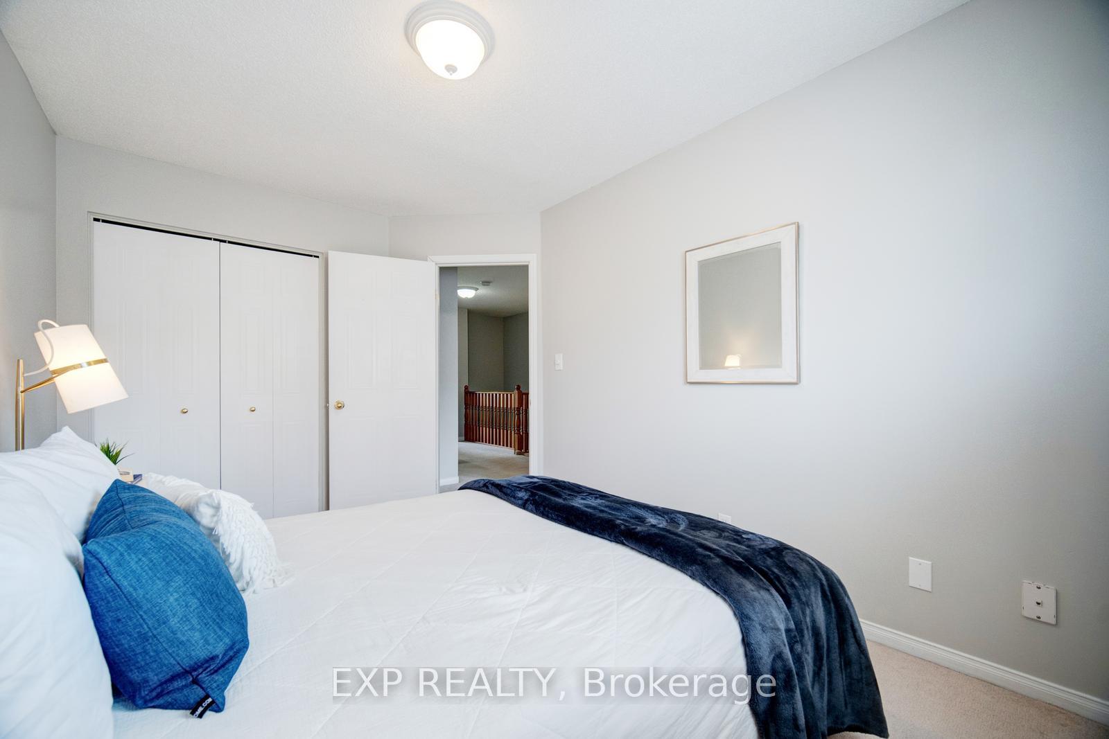 Photo 18 of 179 Henhoeffer Crescent, Kitchener, Larentian West — HOMEH
