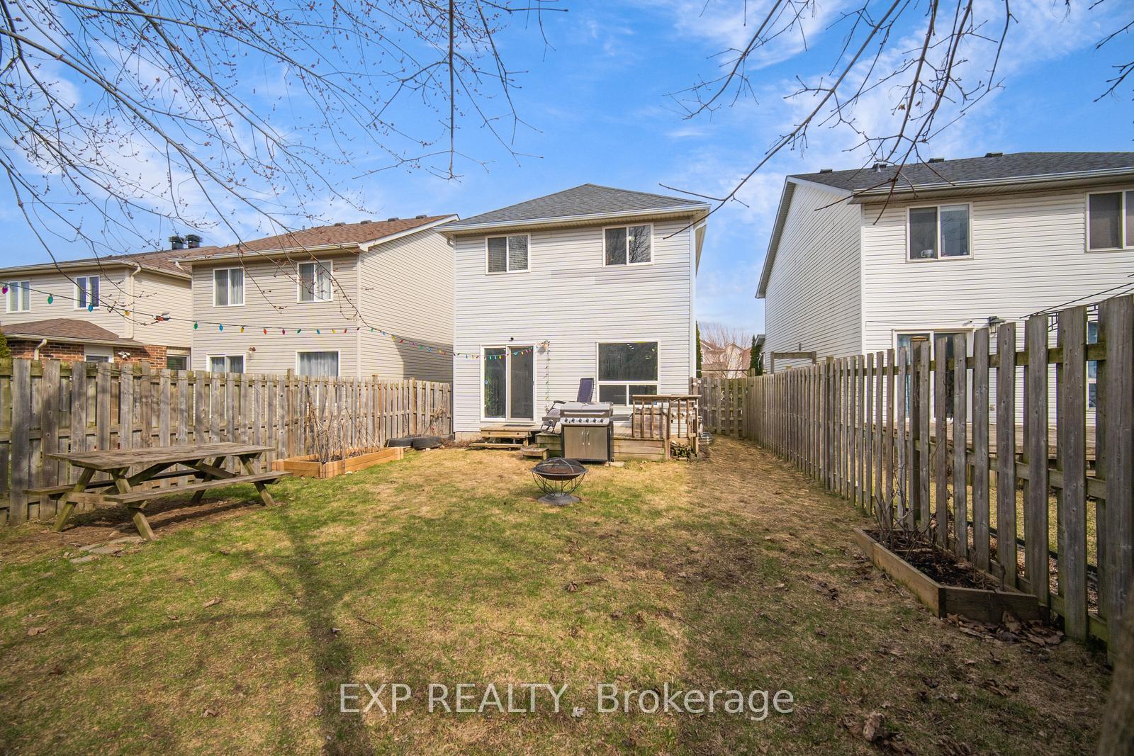 Photo 30 of 179 Henhoeffer Crescent, Kitchener, Larentian West — HOMEH