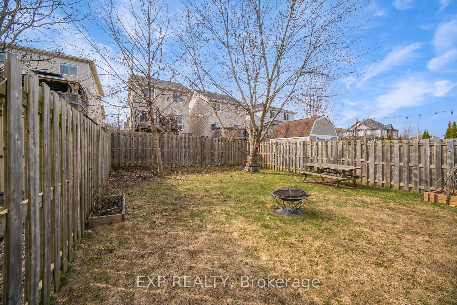 Photo 44 of 179 Henhoeffer Crescent, Kitchener, Larentian West — HOMEH