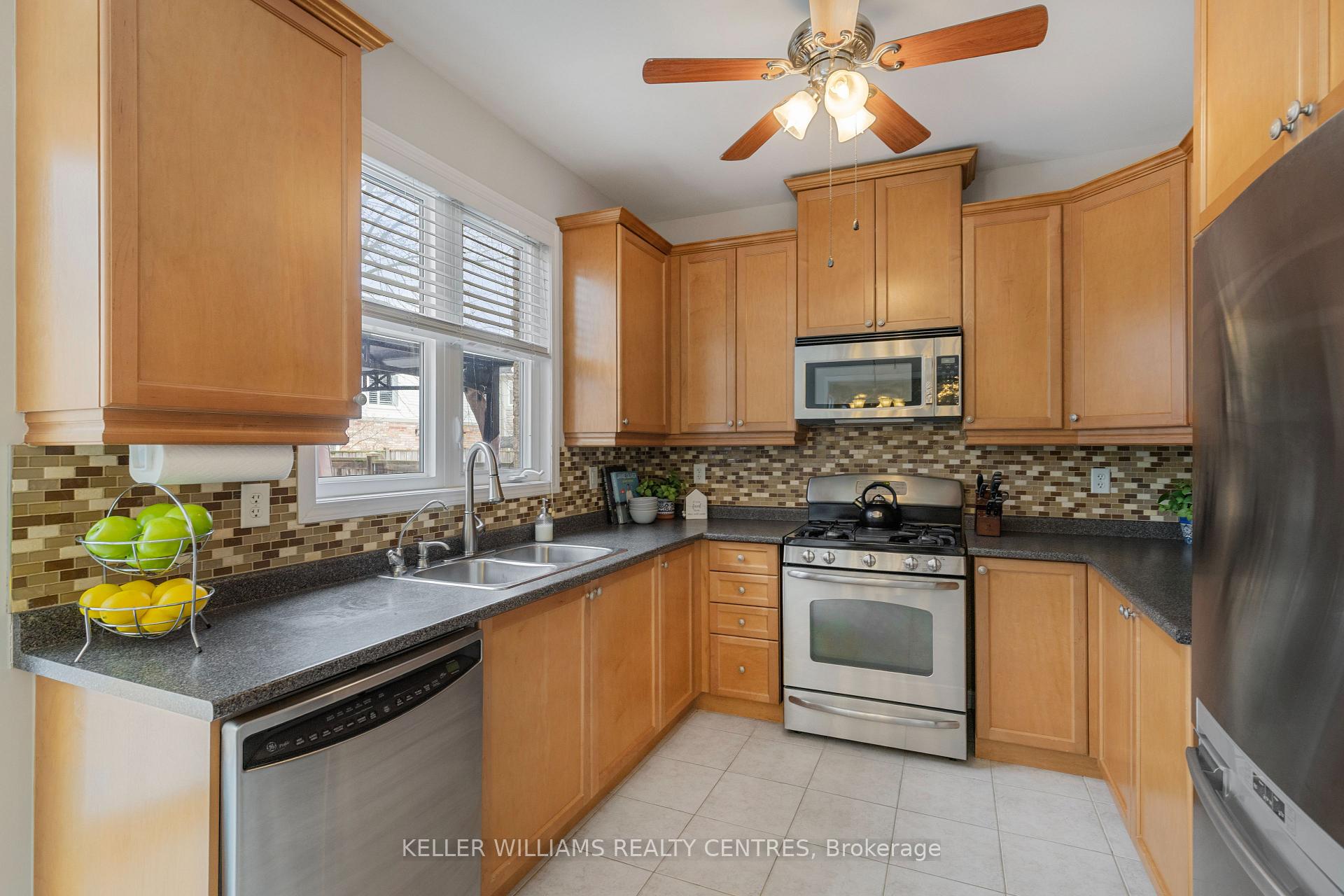 Photo 20 of 57 Kidd Crescent, New Tecumseth, Alliston — HOMEH