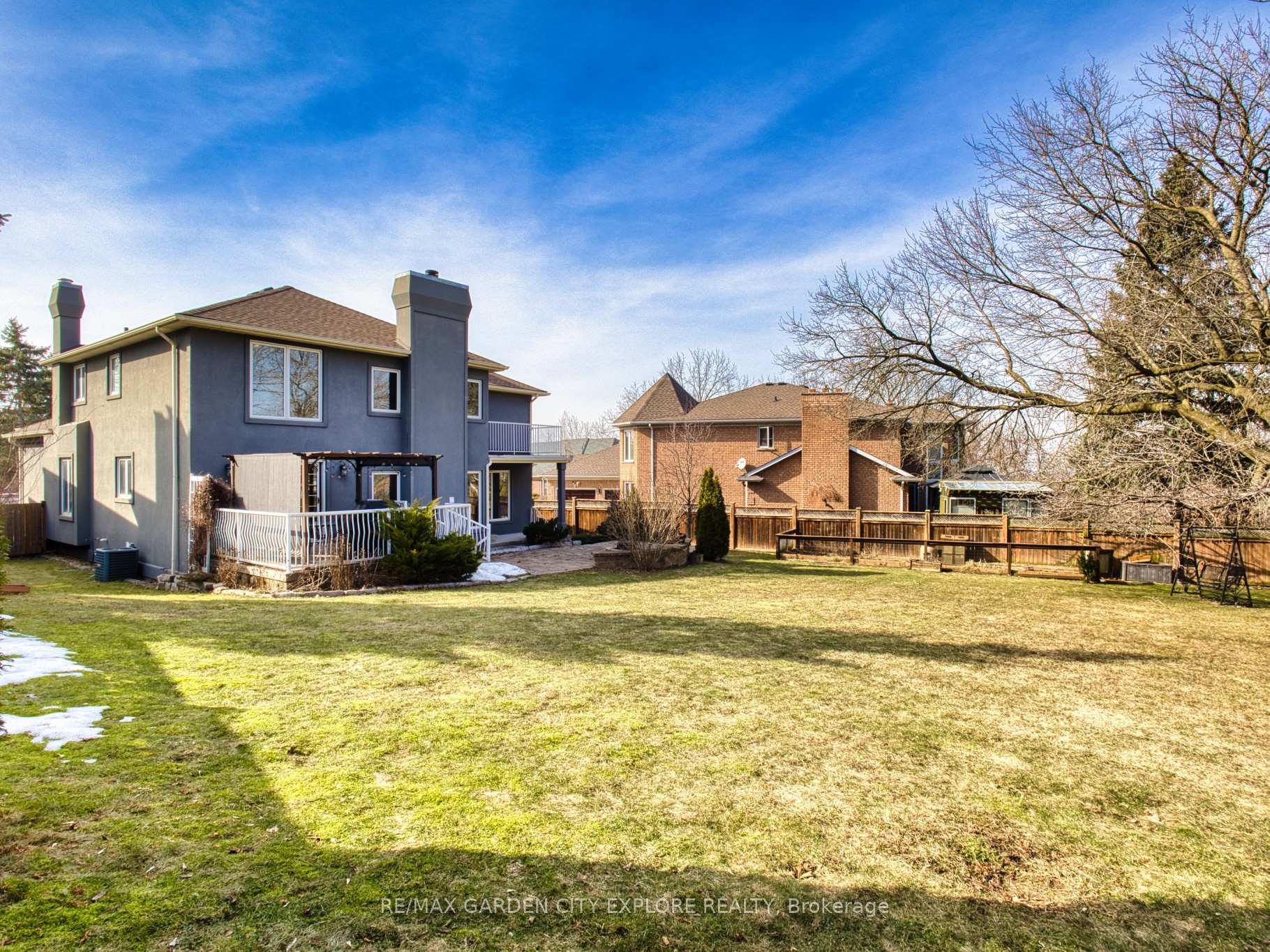Photo 35 of 19 Southgate Circle, St. Catharines, Burleigh Hill — HOMEH