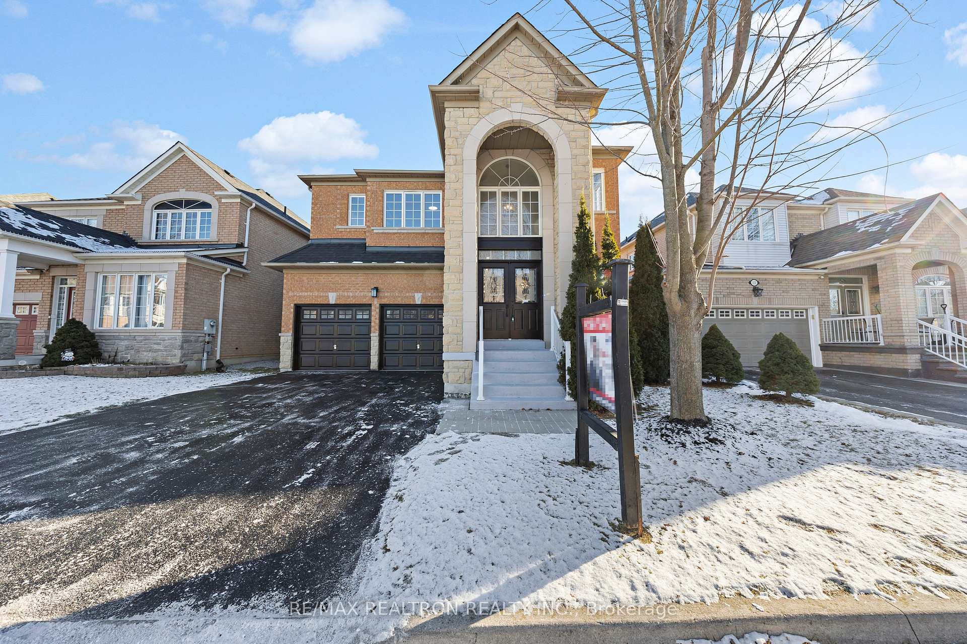 Photo 22 of 111 Saffron Street, Markham, Greensborough — HOMEH