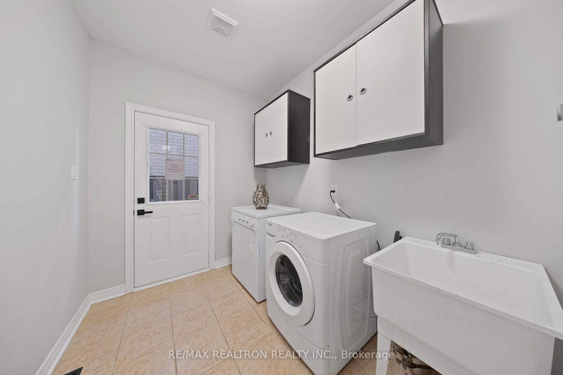 Photo 11 of 111 Saffron Street, Markham, Greensborough — HOMEH
