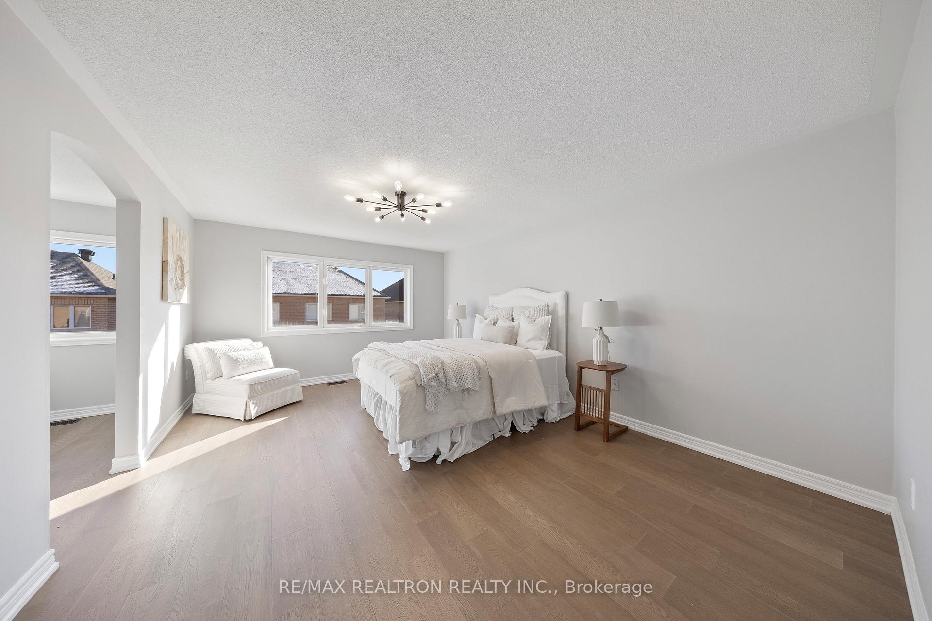 Photo 23 of 111 Saffron Street, Markham, Greensborough — HOMEH