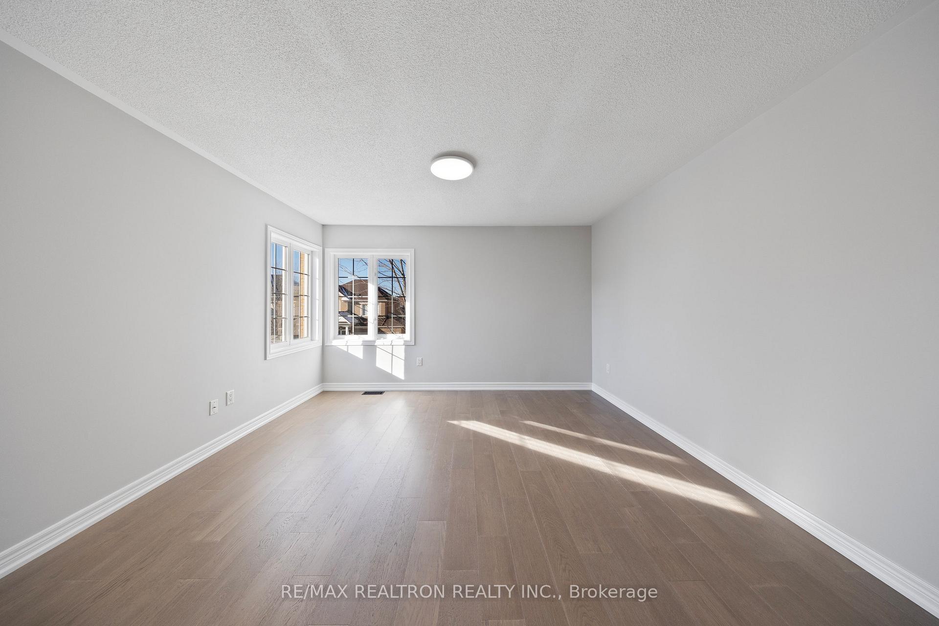 Photo 31 of 111 Saffron Street, Markham, Greensborough — HOMEH