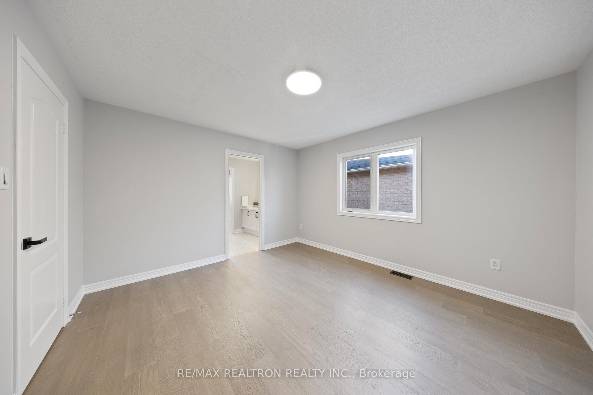 Photo 32 of 111 Saffron Street, Markham, Greensborough — HOMEH