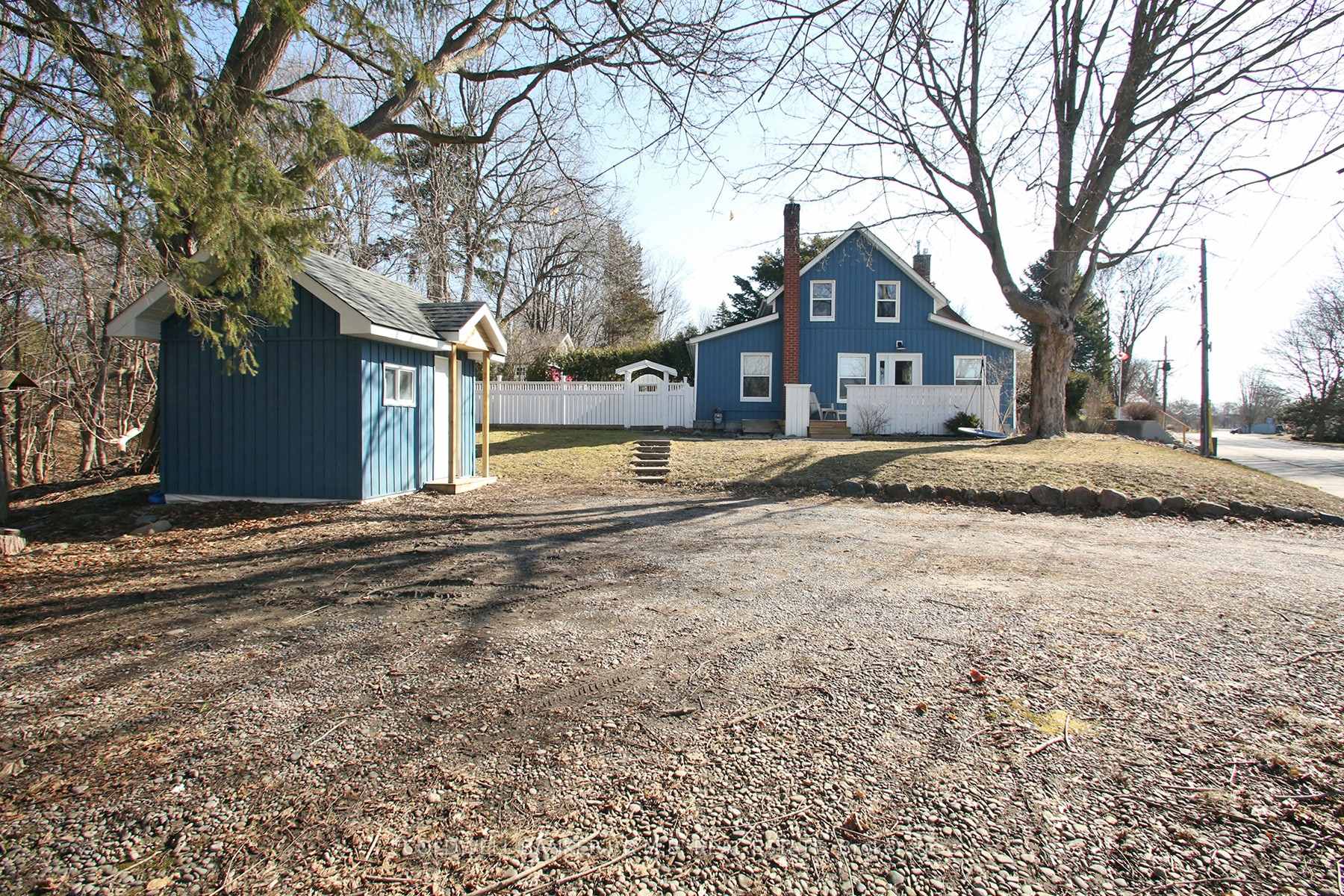 Photo 5 of 136 Station Street, Clarington, Orono — HOMEH