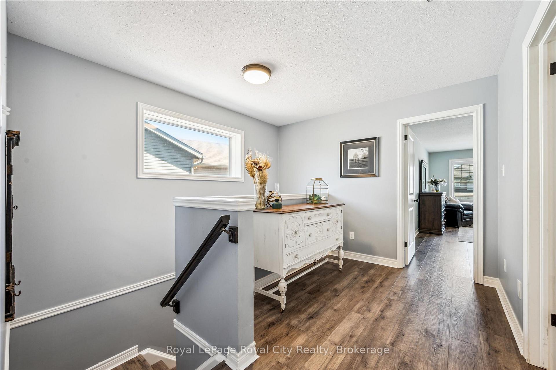 Photo 4 of 38 Marshall Drive, Guelph, Grange Road — HOMEH