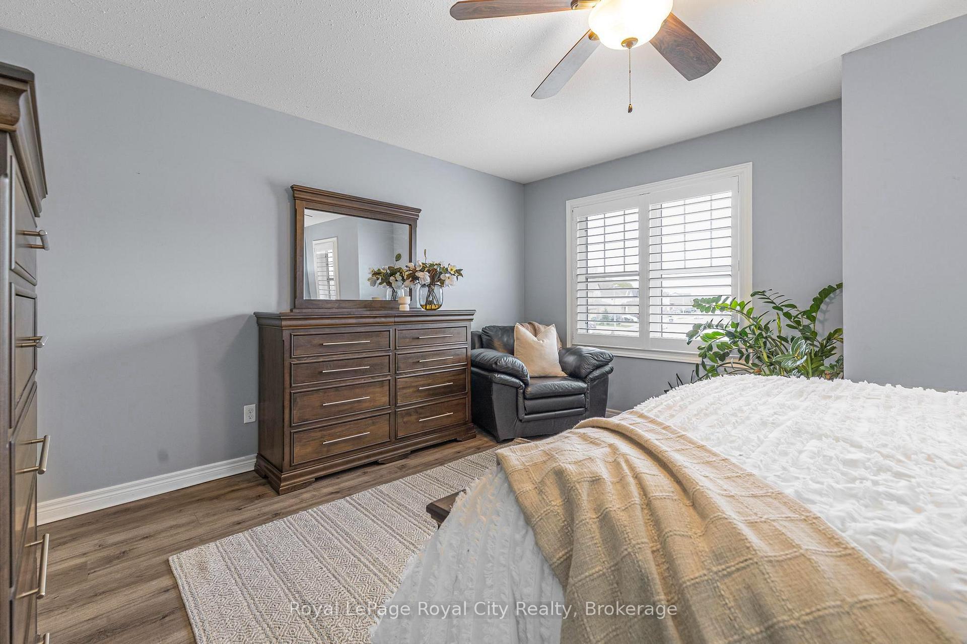 Photo 18 of 38 Marshall Drive, Guelph, Grange Road — HOMEH