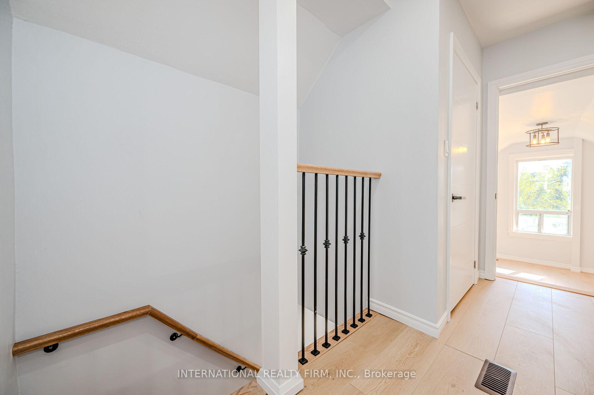 Photo 28 of 294 Emerald Street N, Hamilton, Landsdale — HOMEH