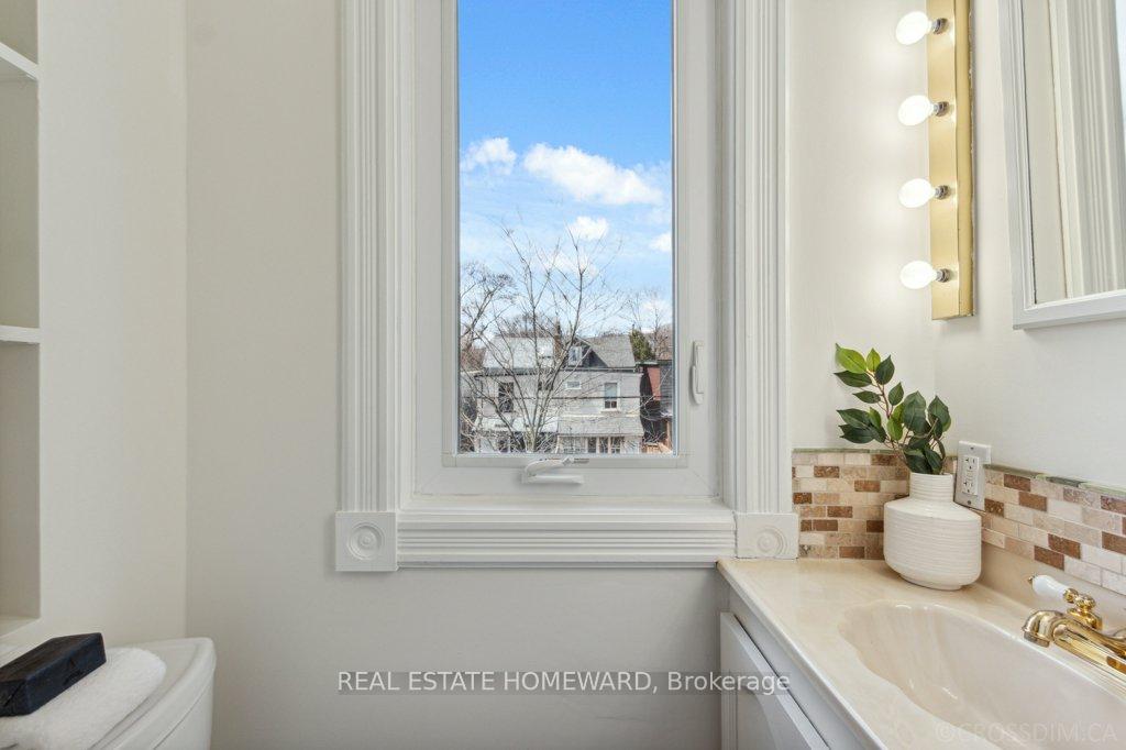 Photo 15 of 38 Galt Avenue, Toronto, South Riverdale — HOMEH