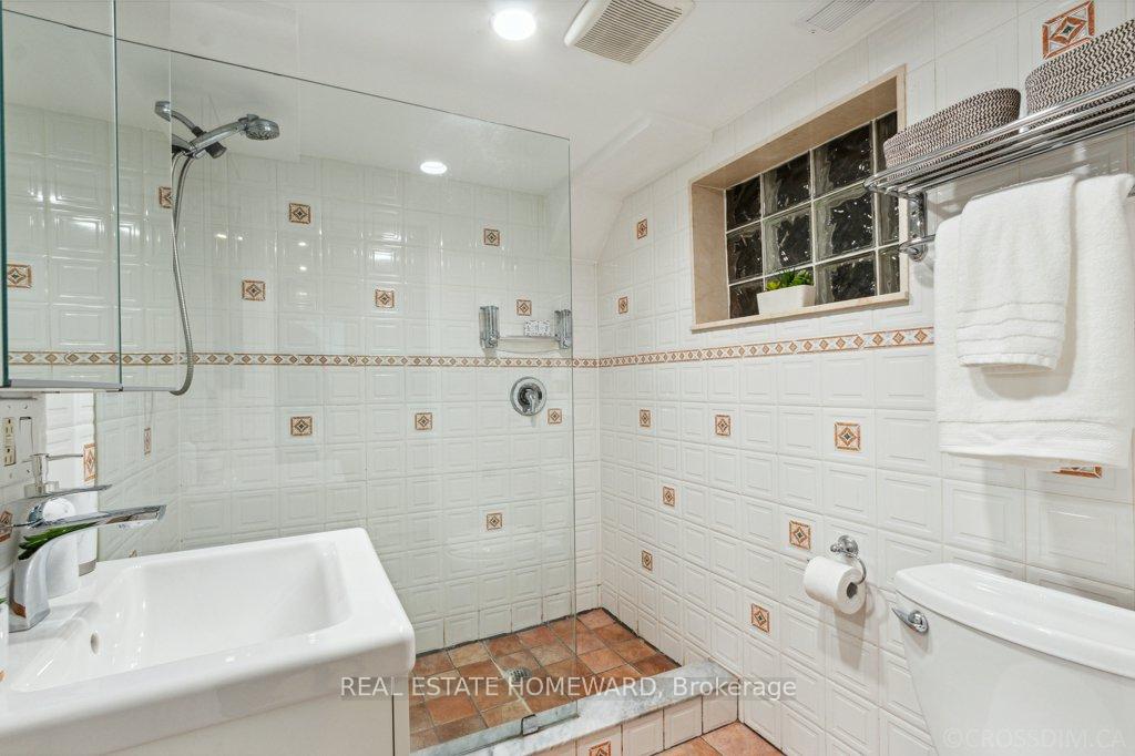 Photo 34 of 38 Galt Avenue, Toronto, South Riverdale — HOMEH