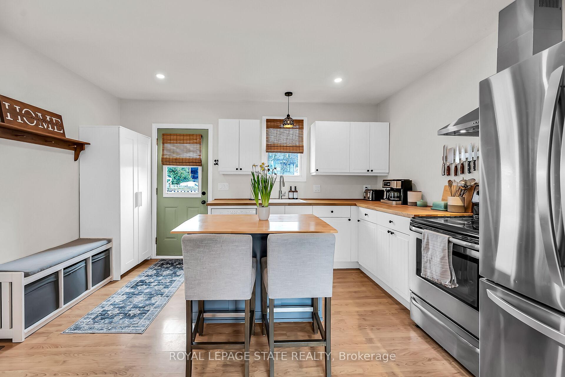 Photo 10 of 7 Amelia Street, Brant, Paris — HOMEH