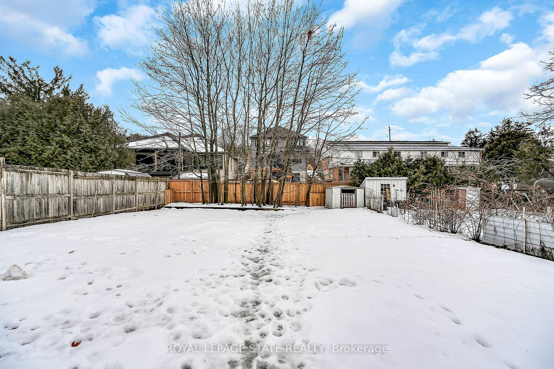 Photo 25 of 7 Amelia Street, Brant, Paris — HOMEH