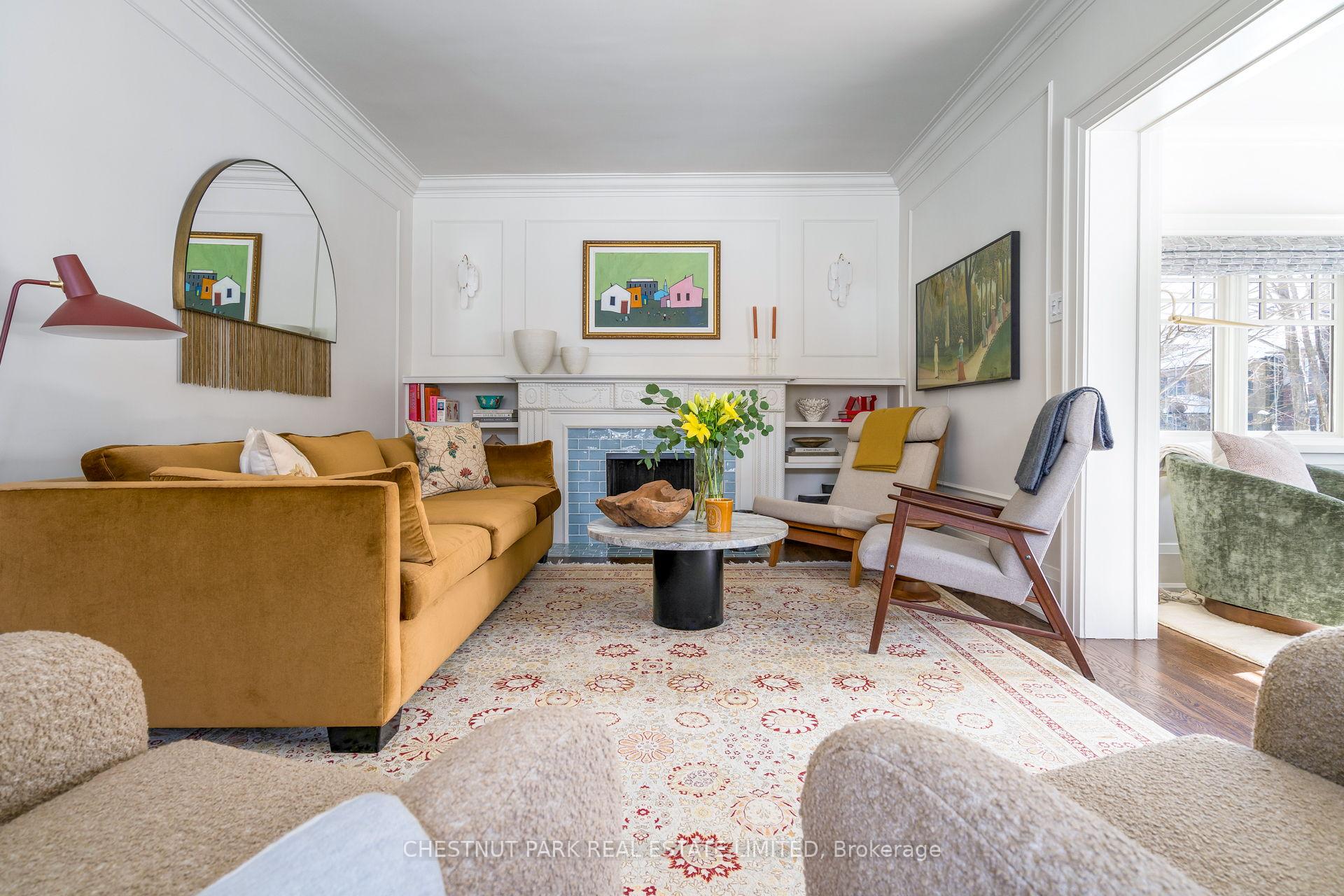 Photo 5 of 105 Lascelles Boulevard, Toronto, Yonge-Eglinton — HOMEH