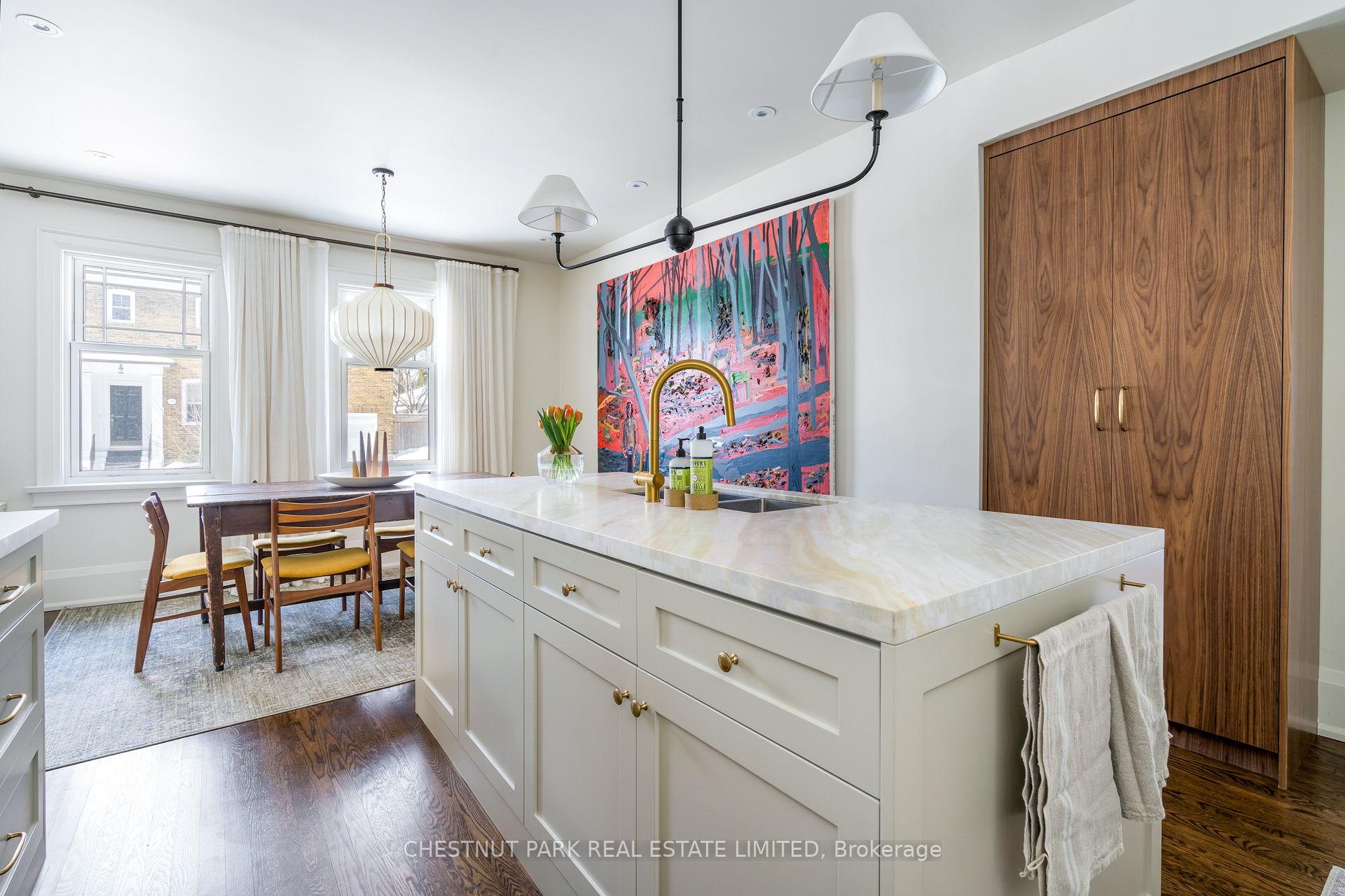 Photo 10 of 105 Lascelles Boulevard, Toronto, Yonge-Eglinton — HOMEH