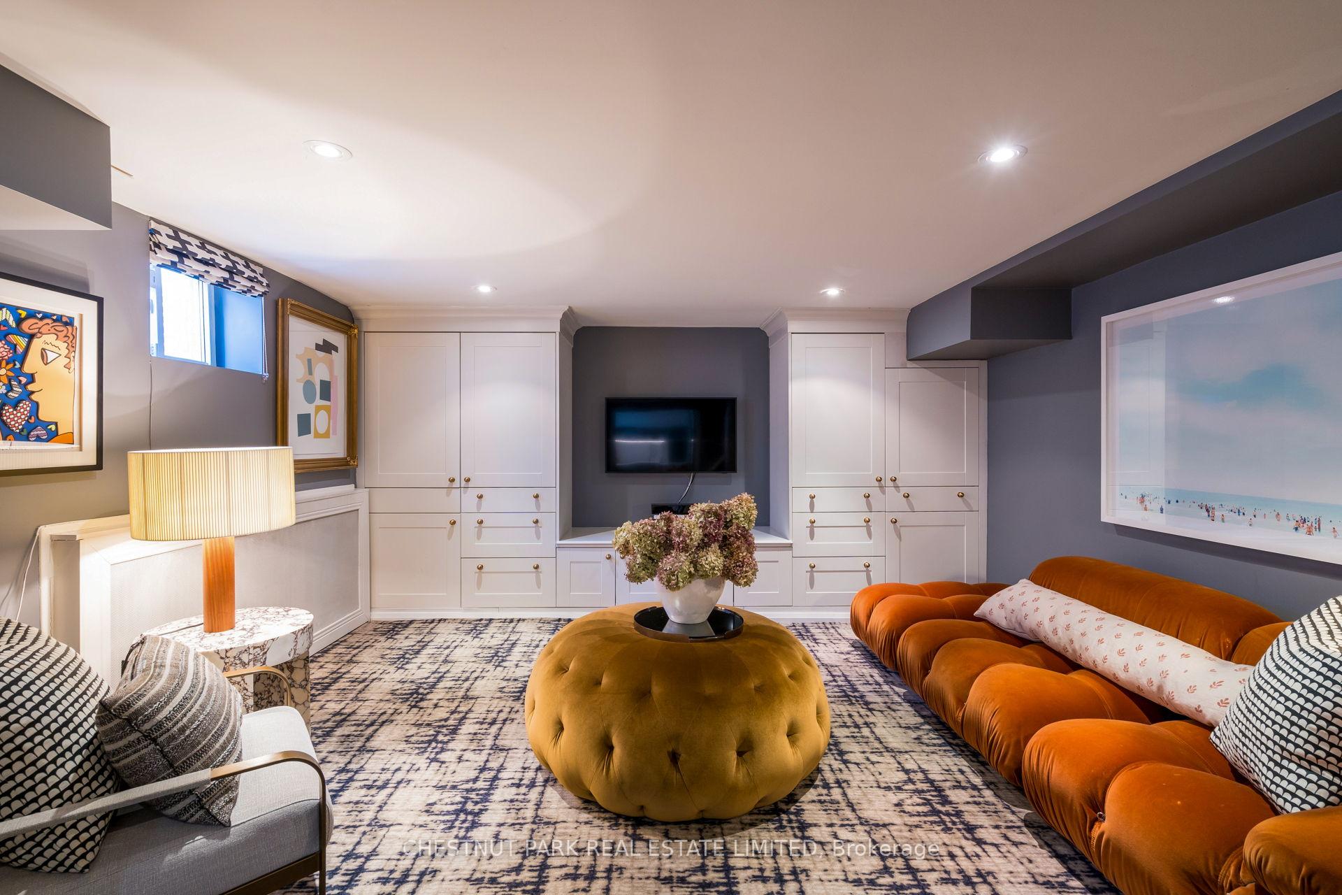 Photo 34 of 105 Lascelles Boulevard, Toronto, Yonge-Eglinton — HOMEH