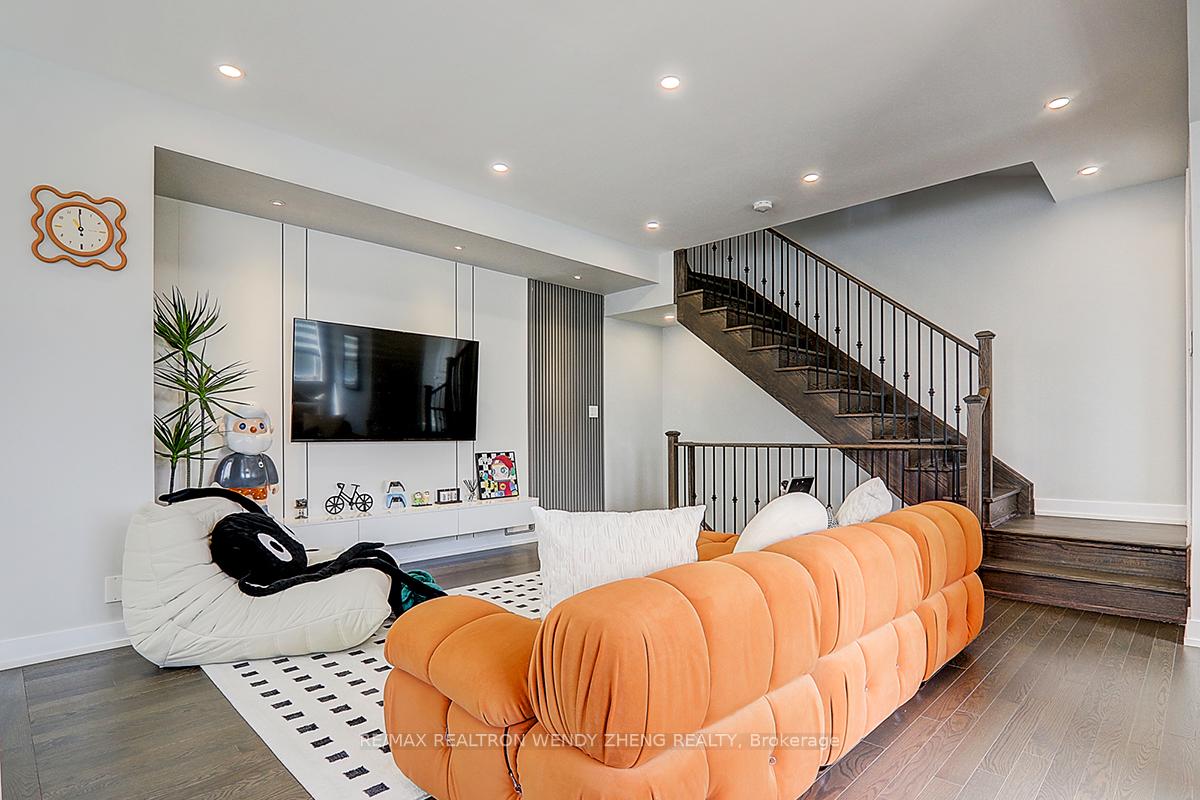 Photo 15 of 36 Gilbert Wright Avenue, Markham, Angus Glen — HOMEH