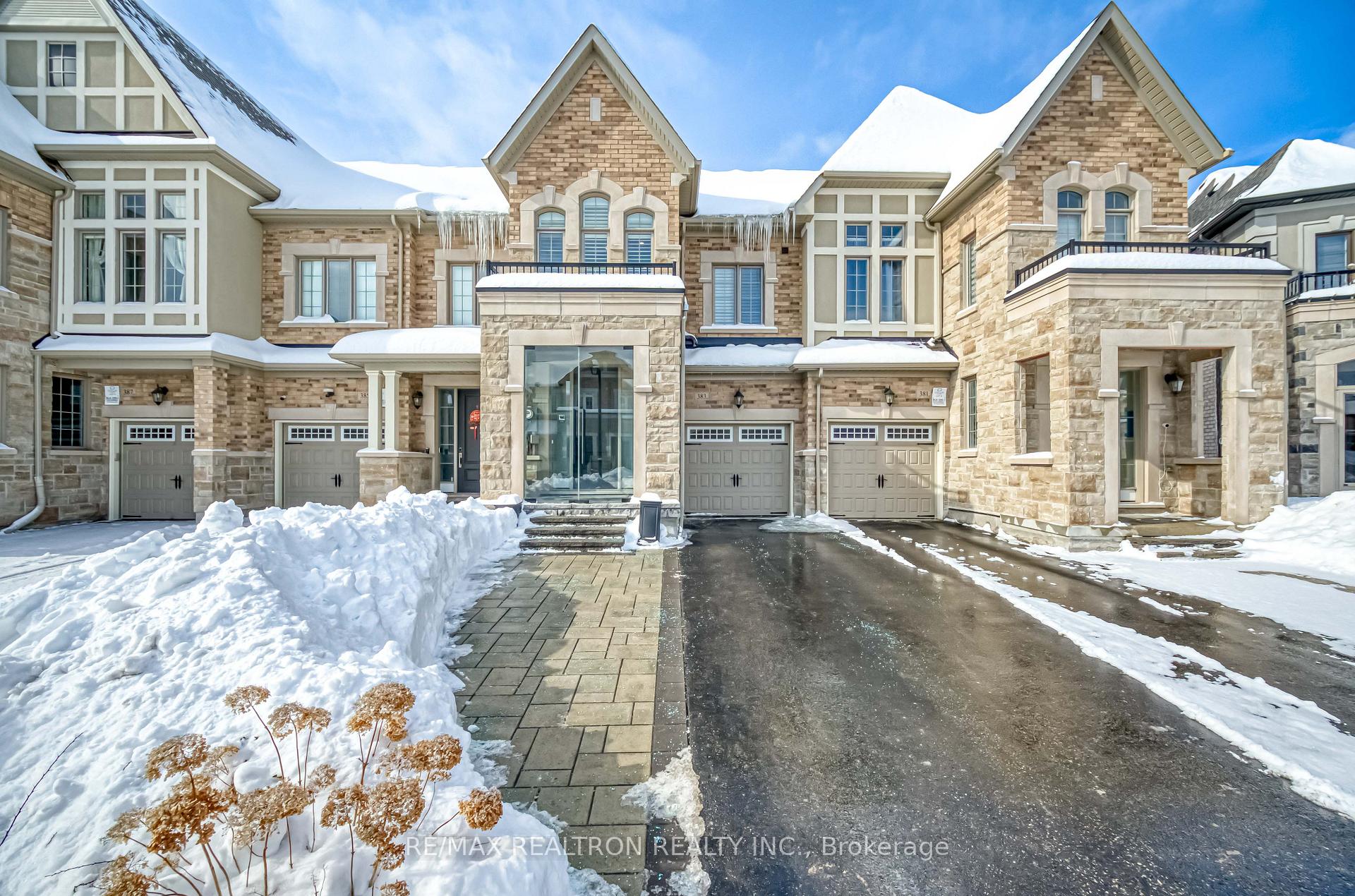 Photo 3 of 383 Chouinard Way, Aurora, Rural Aurora — HOMEH